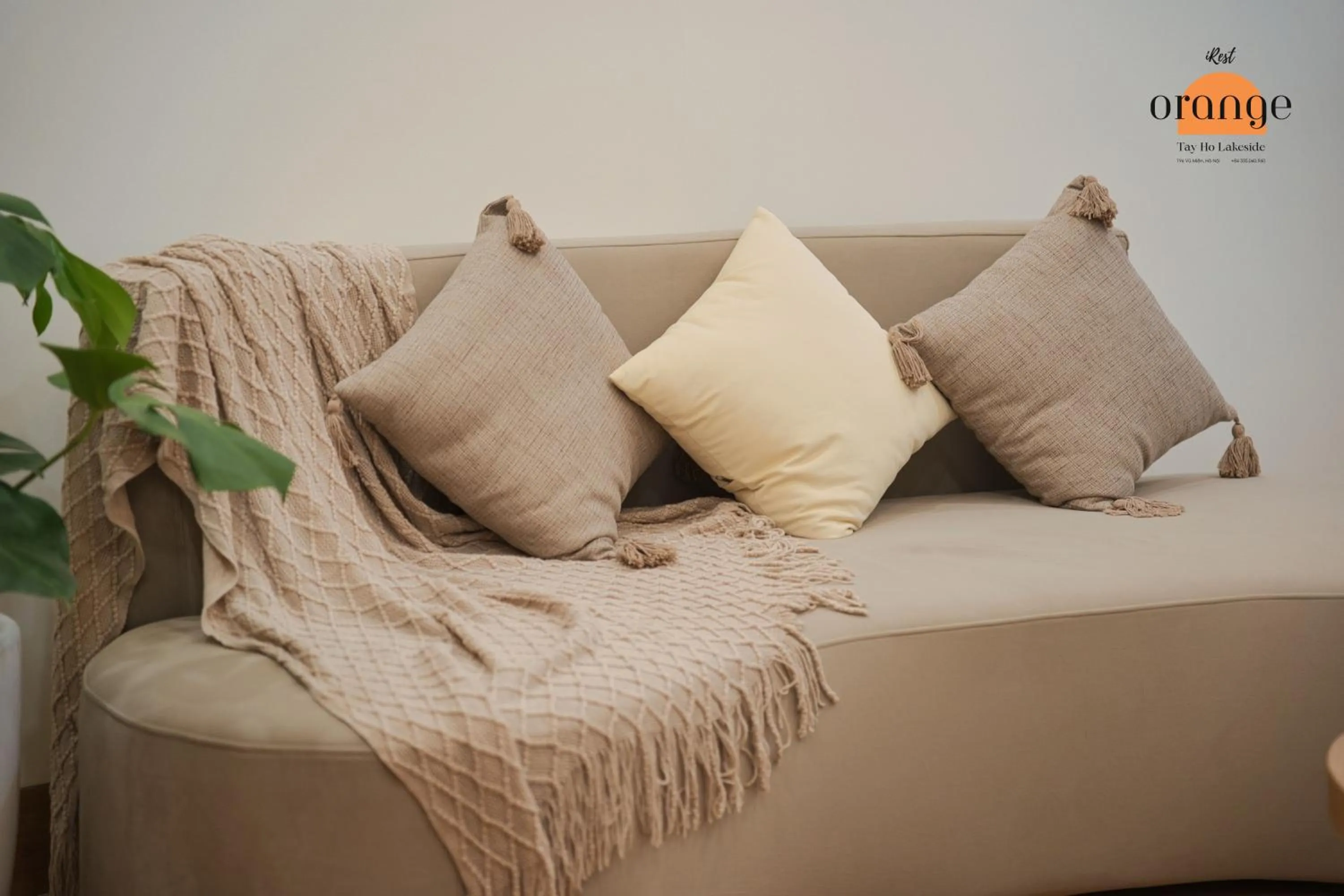 Living room in iRest Orange Tay Ho Lakeside Apartment