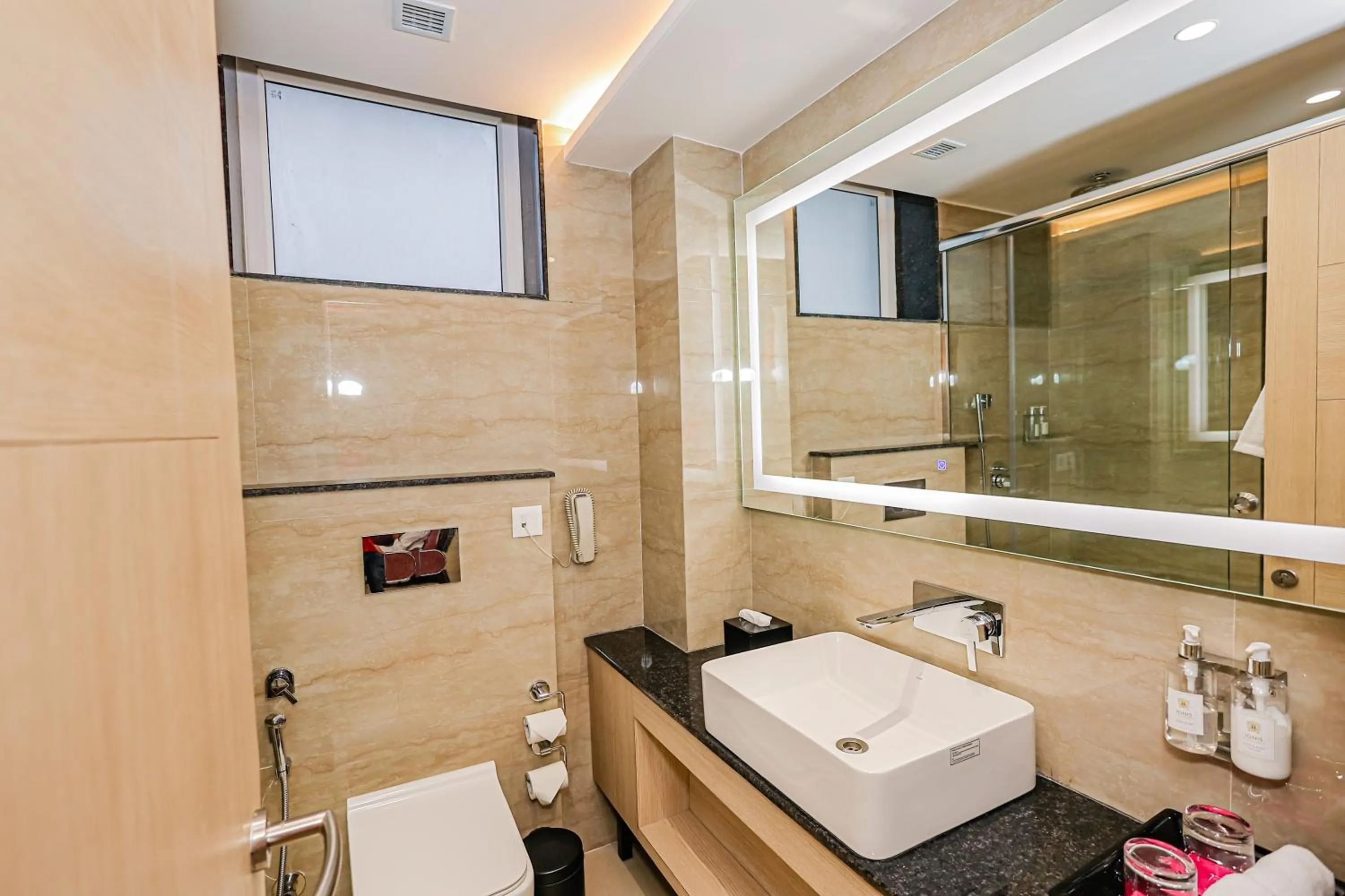 Toilet in Regenta Inn Luxinna Heights Mcleodganj