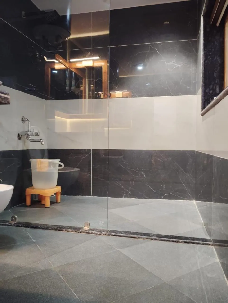 Bathroom in Hotel CM Palace - Pure Vegetarian