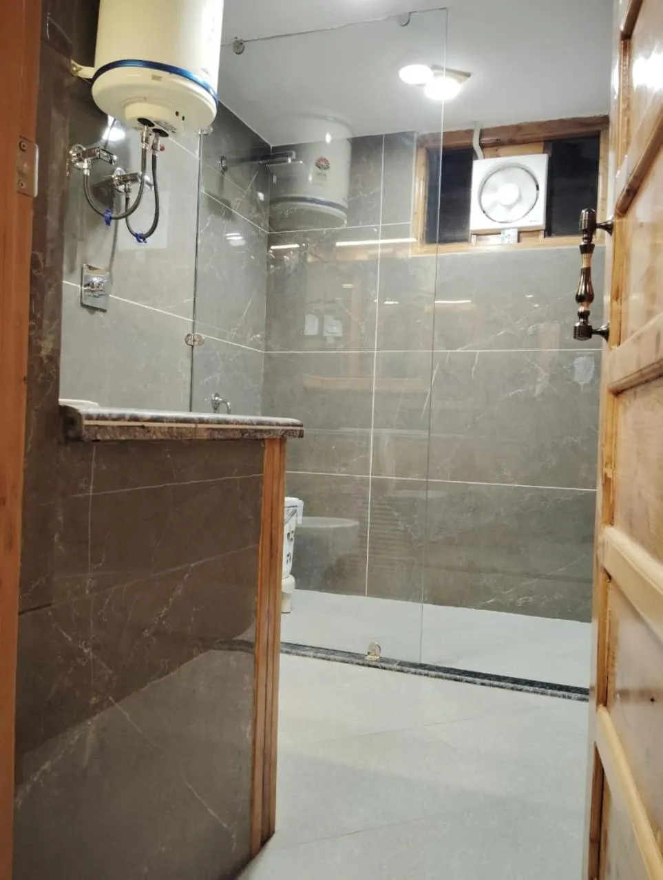 Bathroom in Hotel CM Palace - Pure Vegetarian