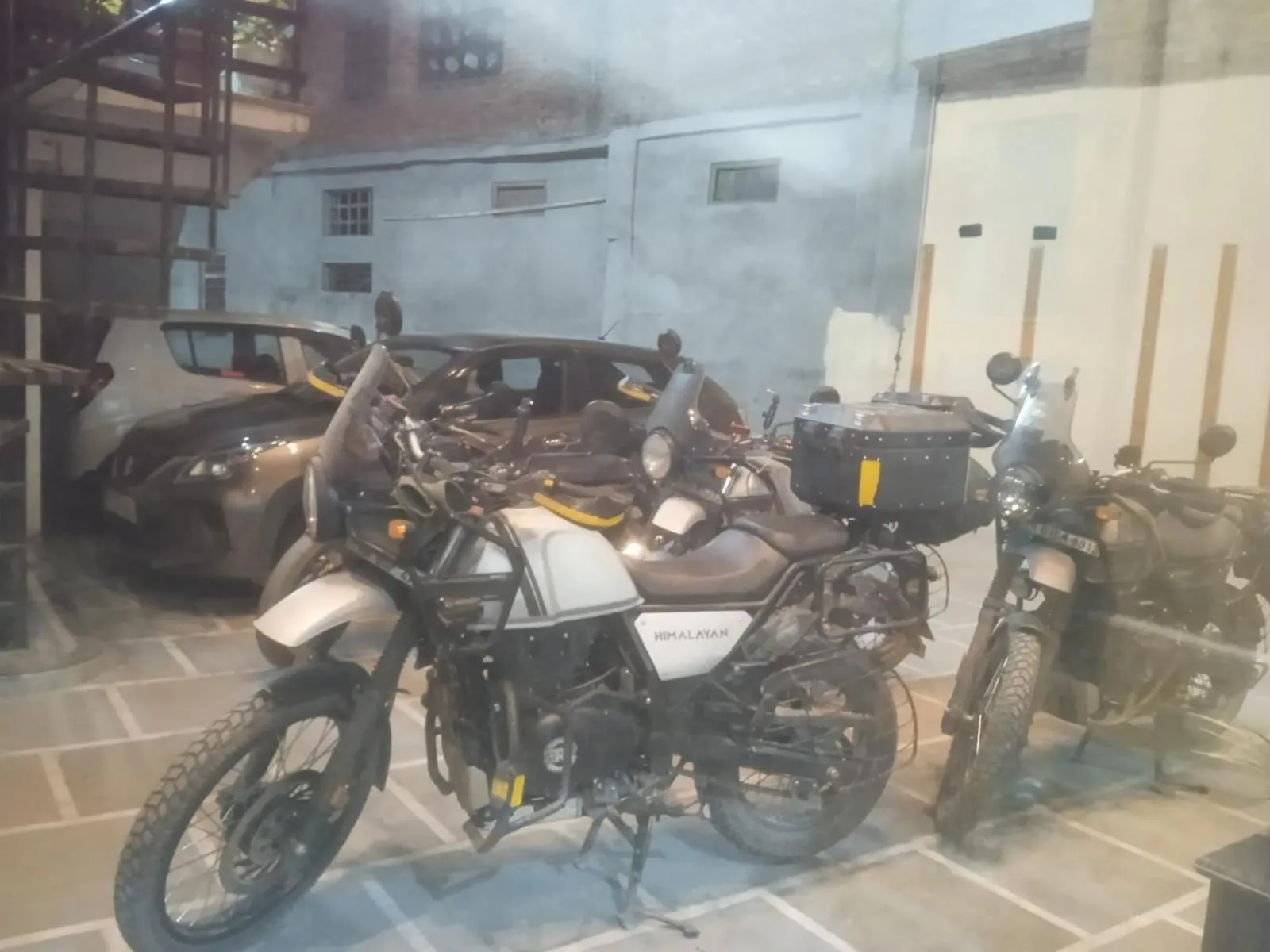 Parking in Hotel CM Palace - Pure Vegetarian