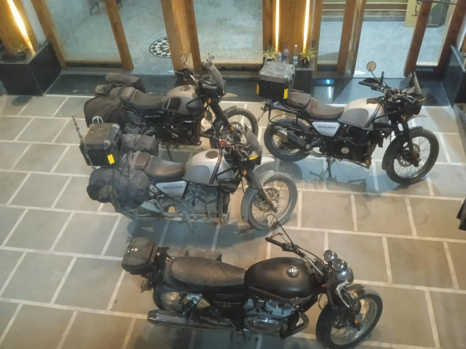 Parking in Hotel CM Palace - Pure Vegetarian