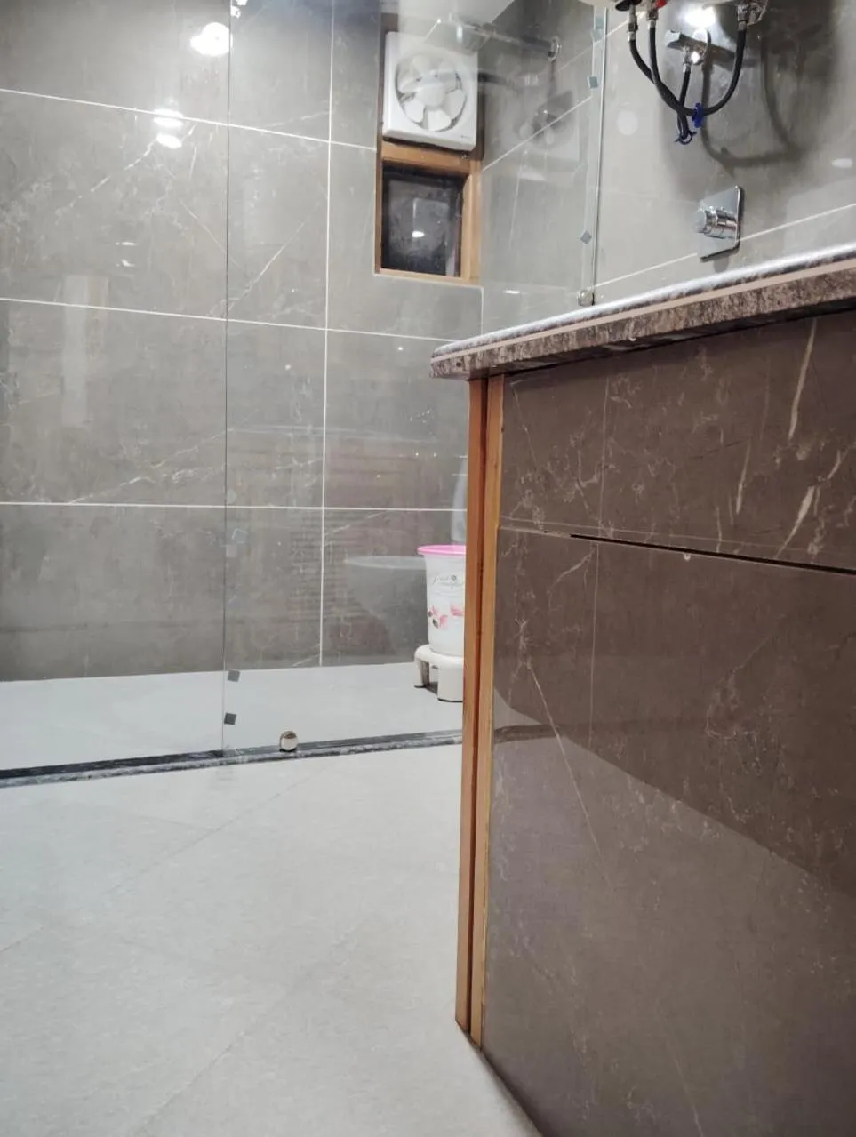 Bathroom in Hotel CM Palace - Pure Vegetarian