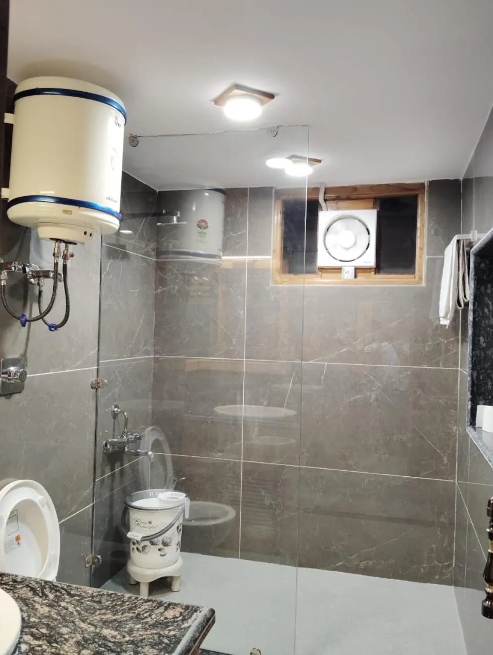 Bathroom in Hotel CM Palace - Pure Vegetarian