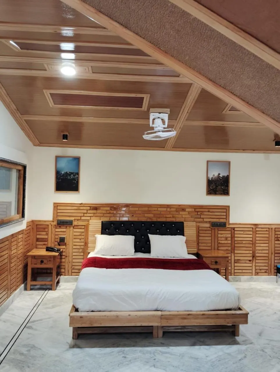 Bed in Hotel CM Palace - Pure Vegetarian