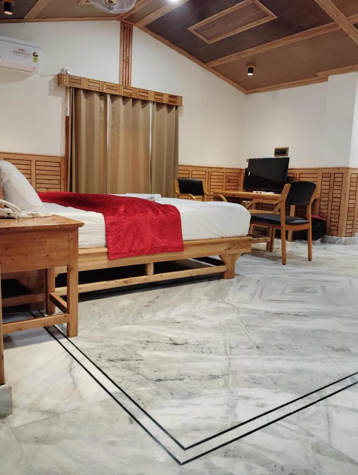 Bedroom, Bed in Hotel CM Palace - Pure Vegetarian