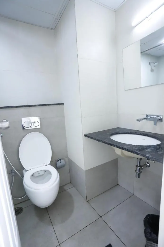 Toilet in Hotel Gurudev Residency