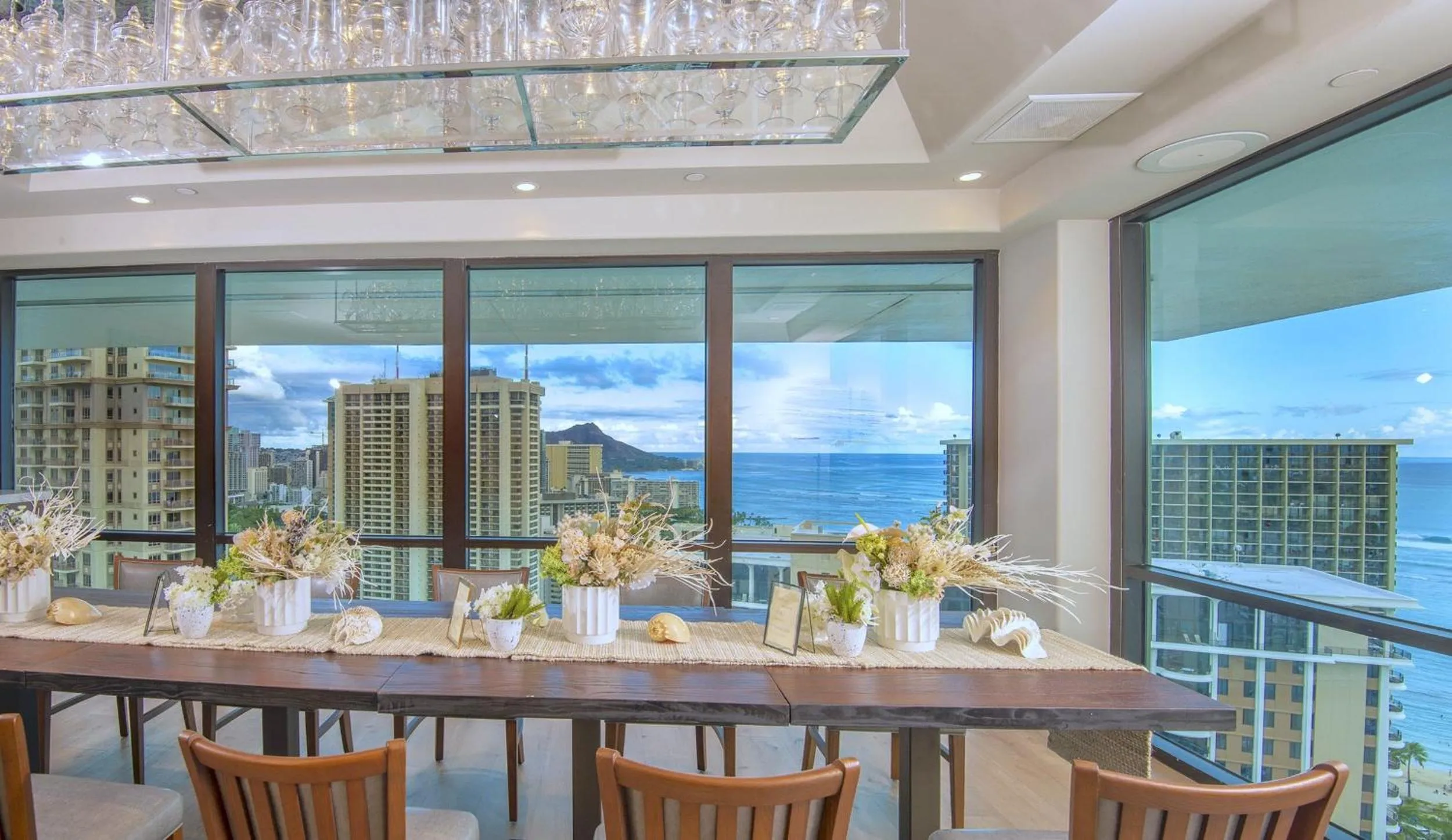 Restaurant/places to eat in Ilikai Hotel Condo with Kitchen and Ocean View