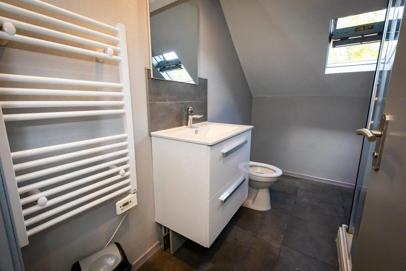 Shower in Résidence Hermès Paris Orly Aéroport