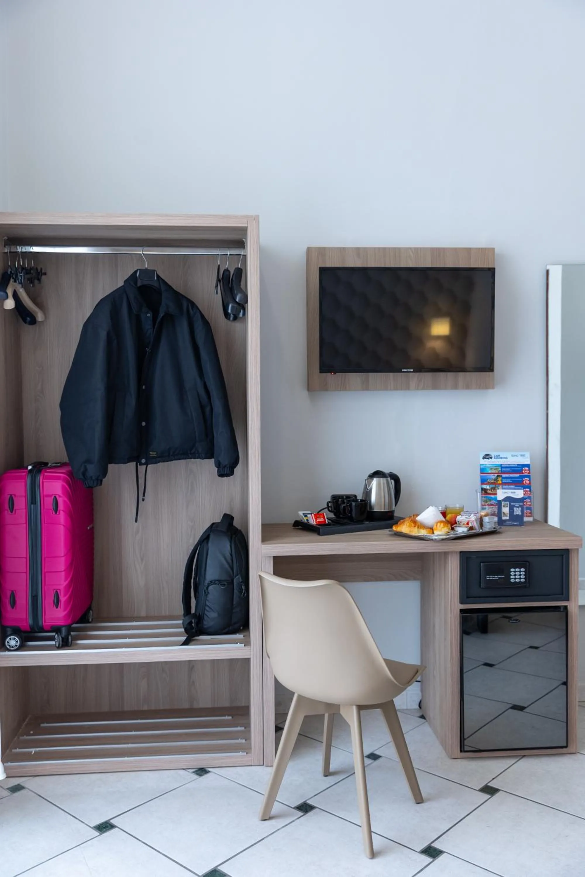 Bedroom in Napoli Forever