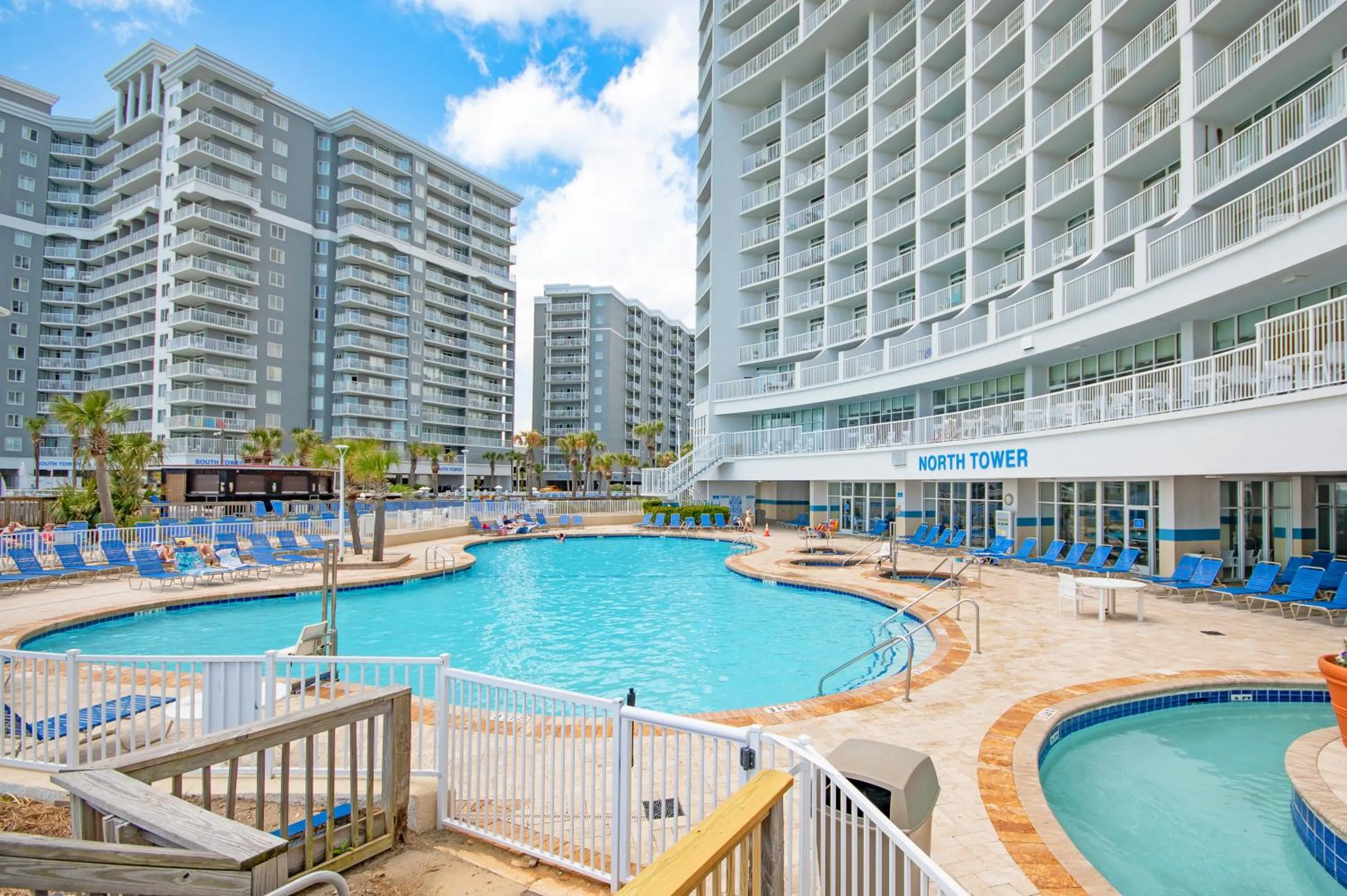 Swimming pool in Sea Breeze