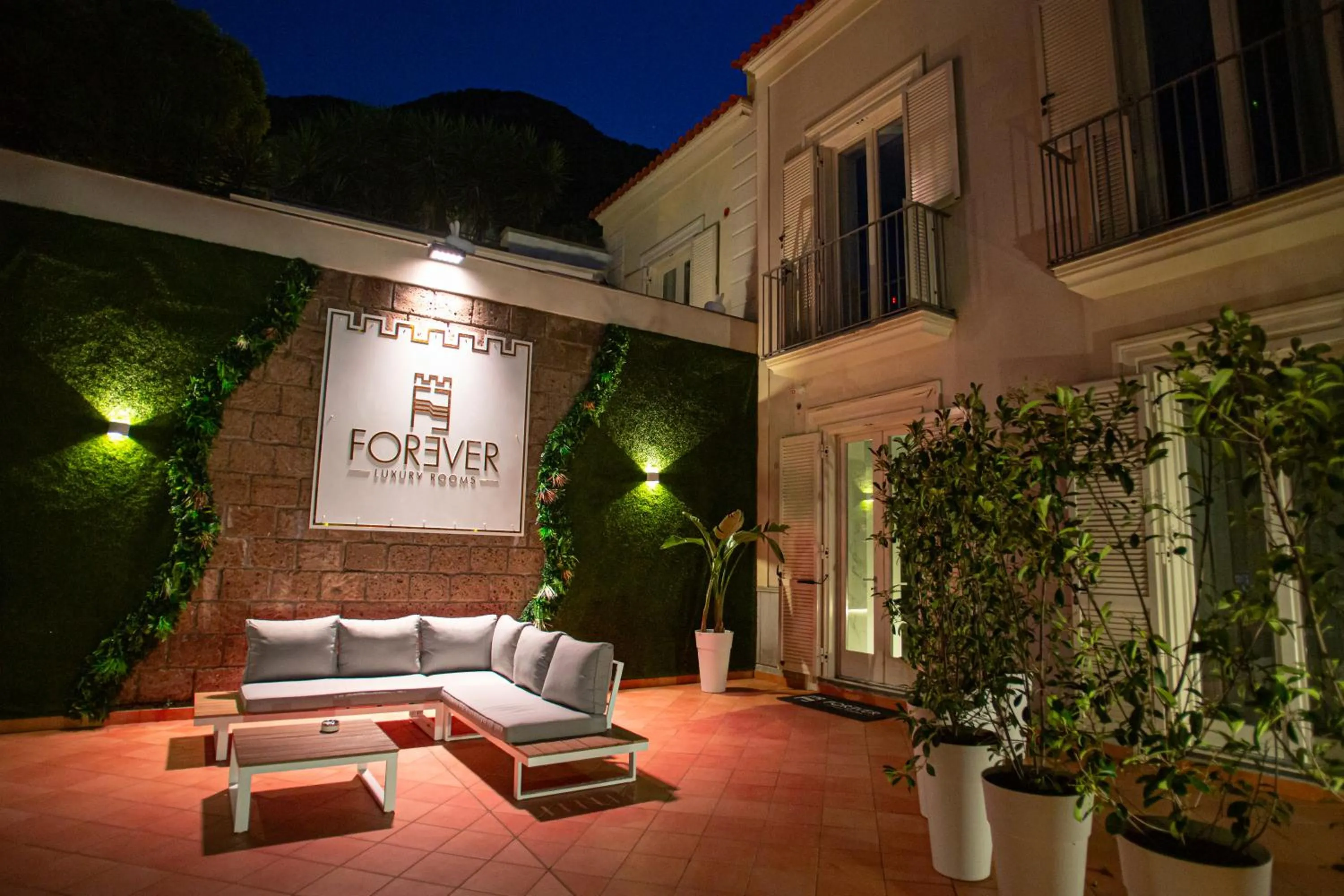Forever Luxury Rooms