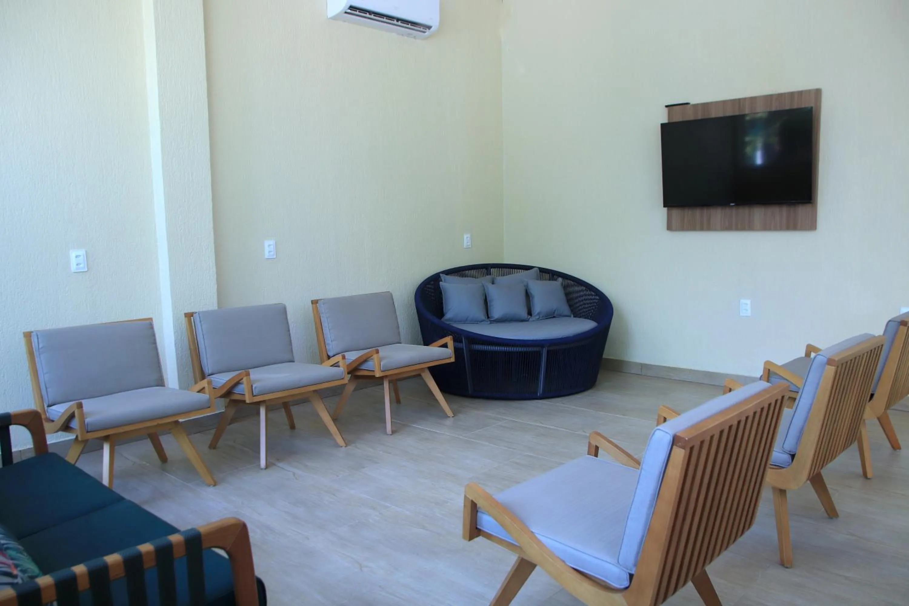 Communal lounge/ TV room in Star Palace Hotel Jeri