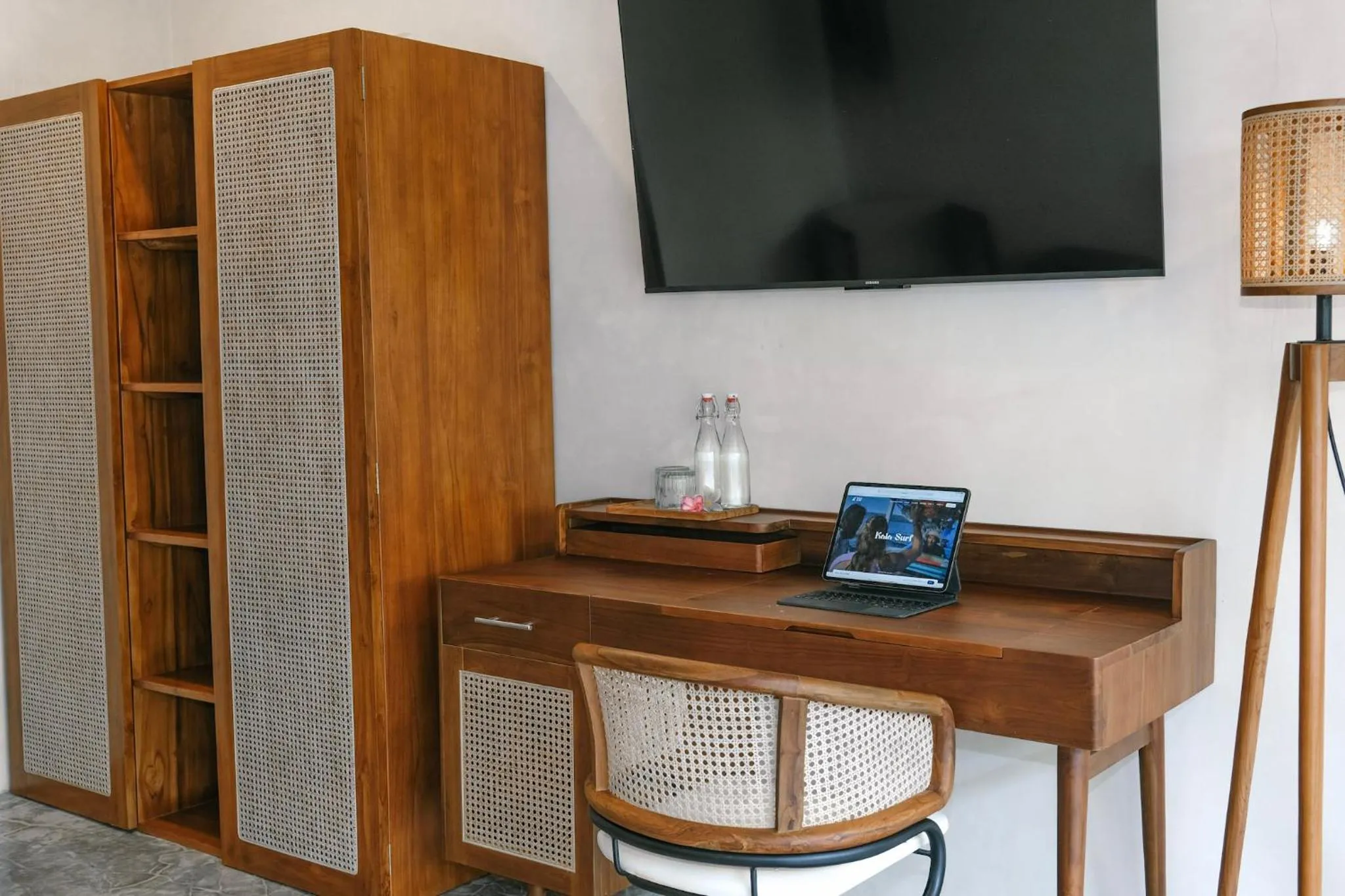 TV and multimedia in Kala Surf Camp