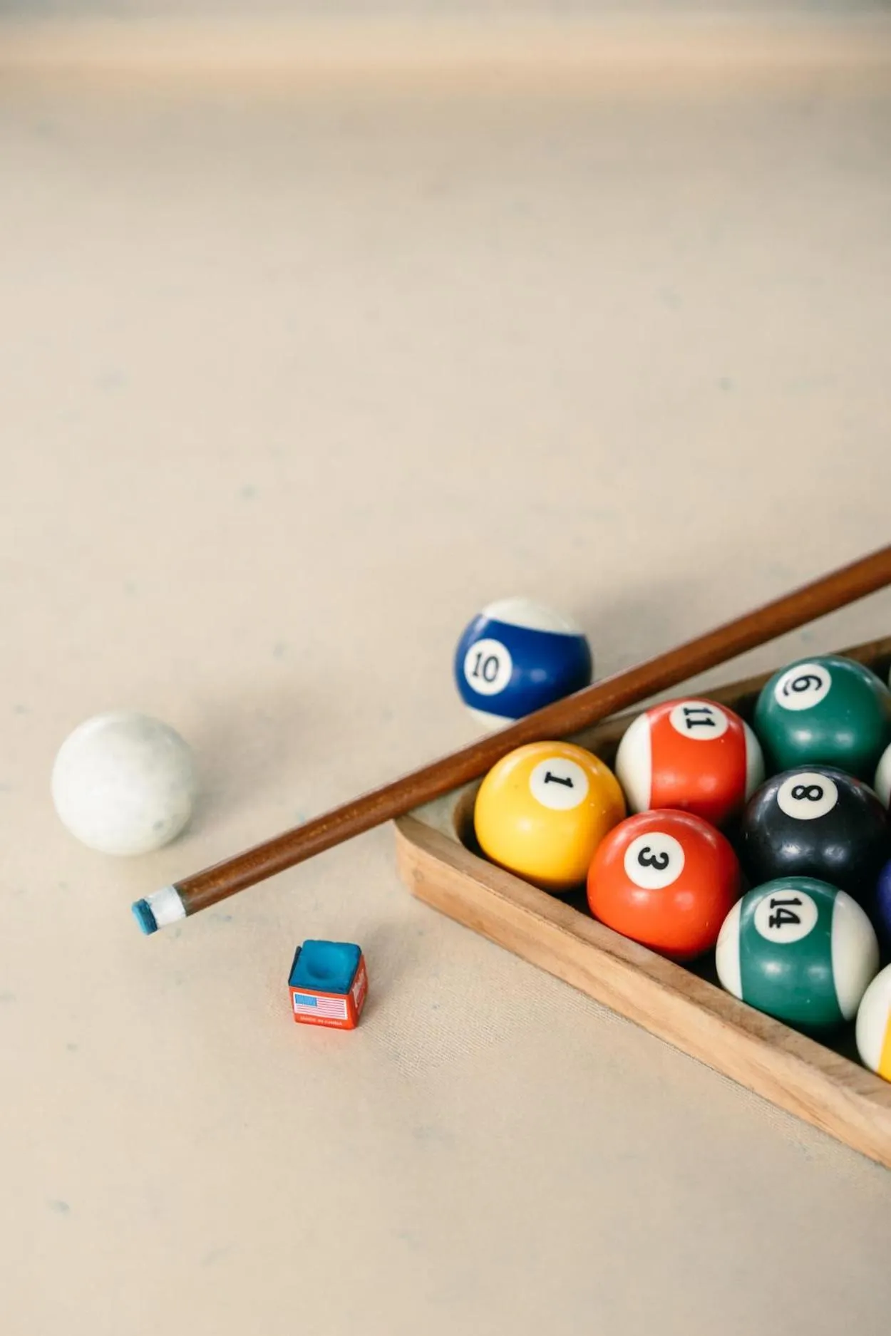 Billiard in Kala Surf Camp