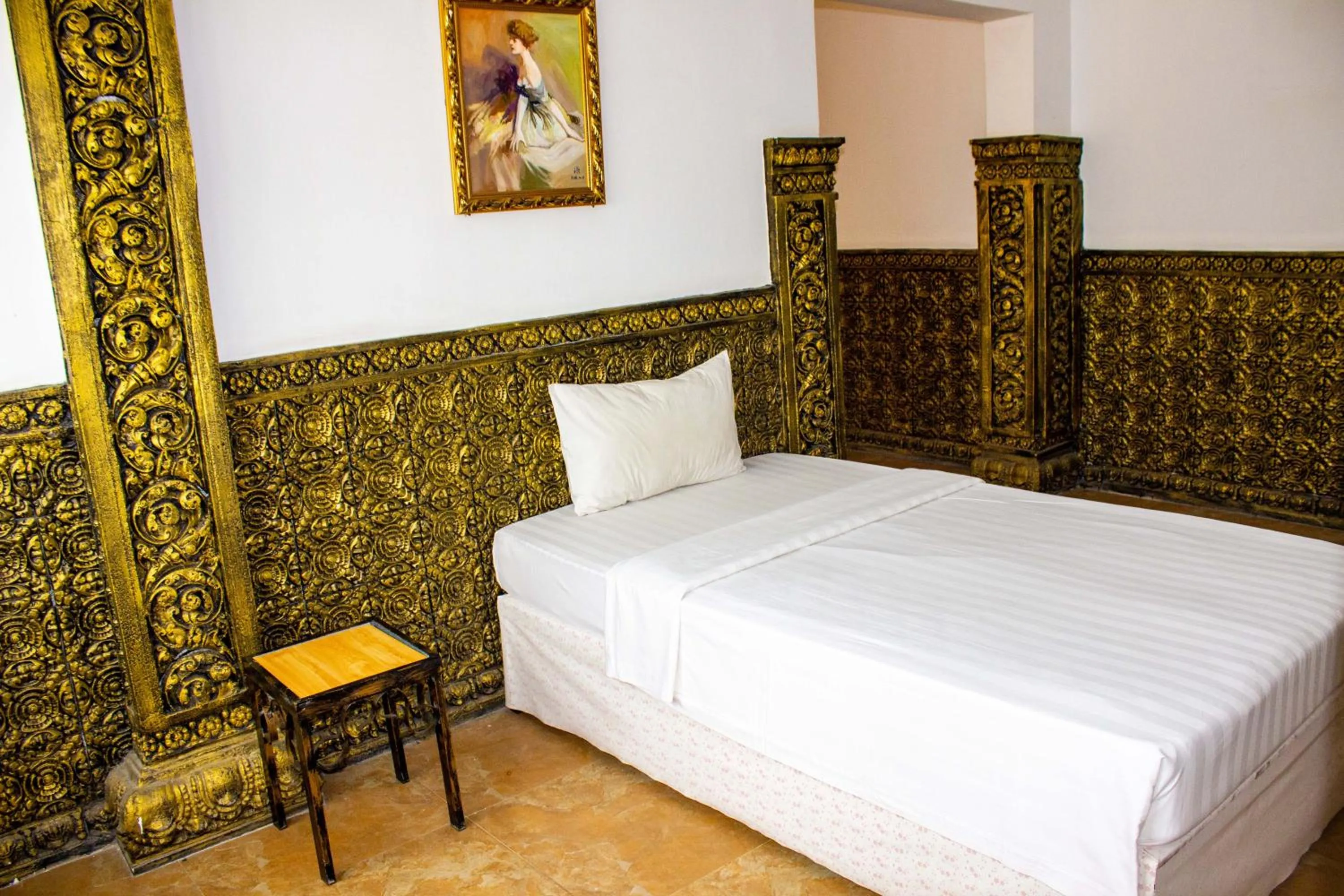 Bedroom in Le Hotel Hotel Phnom Penh