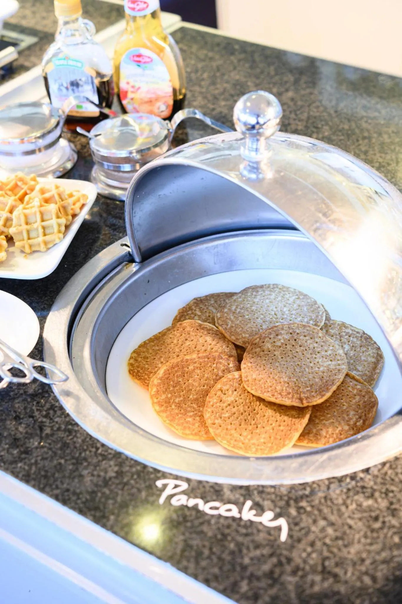 Breakfast in Crowne Plaza Maastricht by IHG