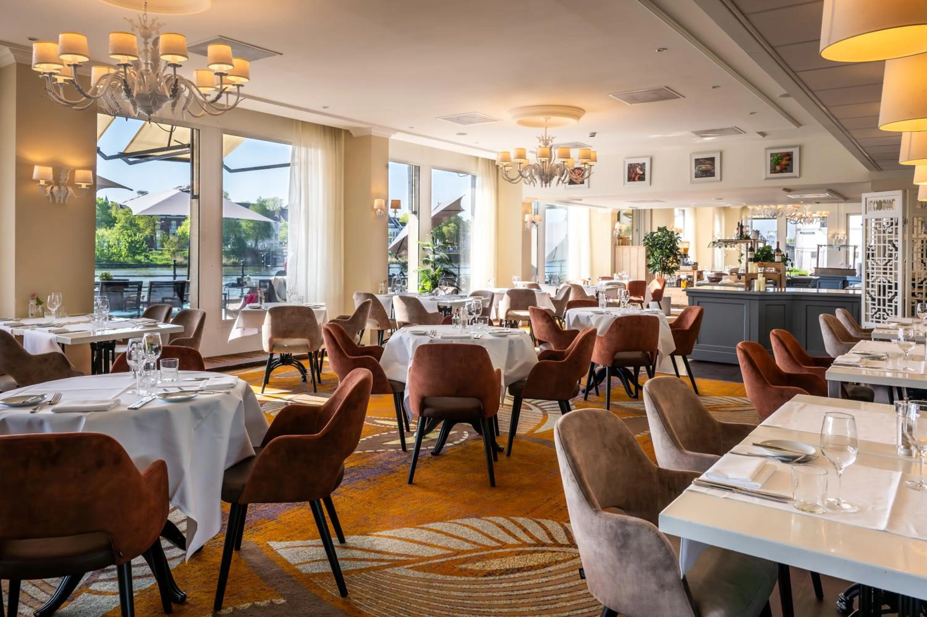 Restaurant/places to eat in Crowne Plaza Maastricht by IHG