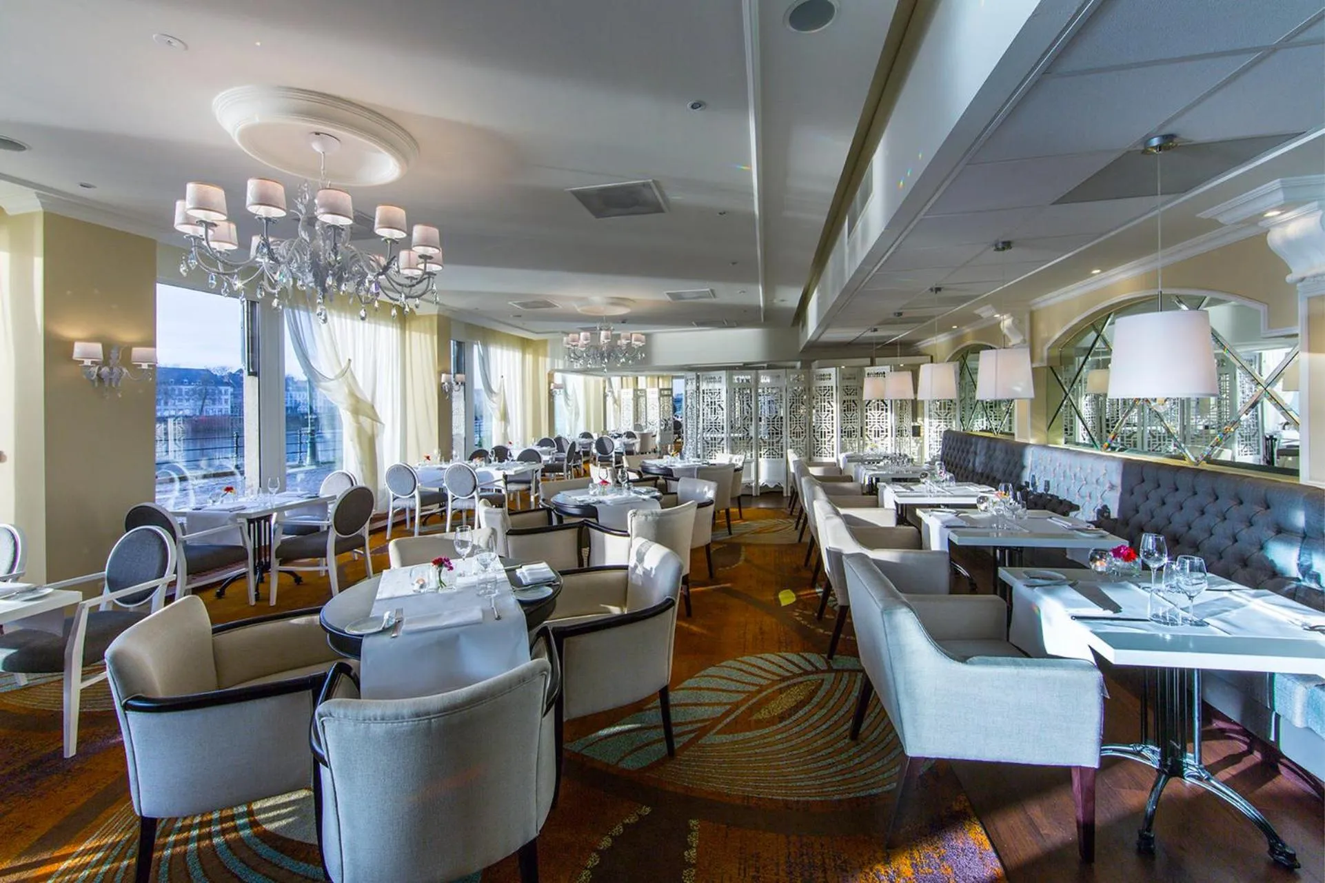 Restaurant/places to eat in Crowne Plaza Maastricht by IHG