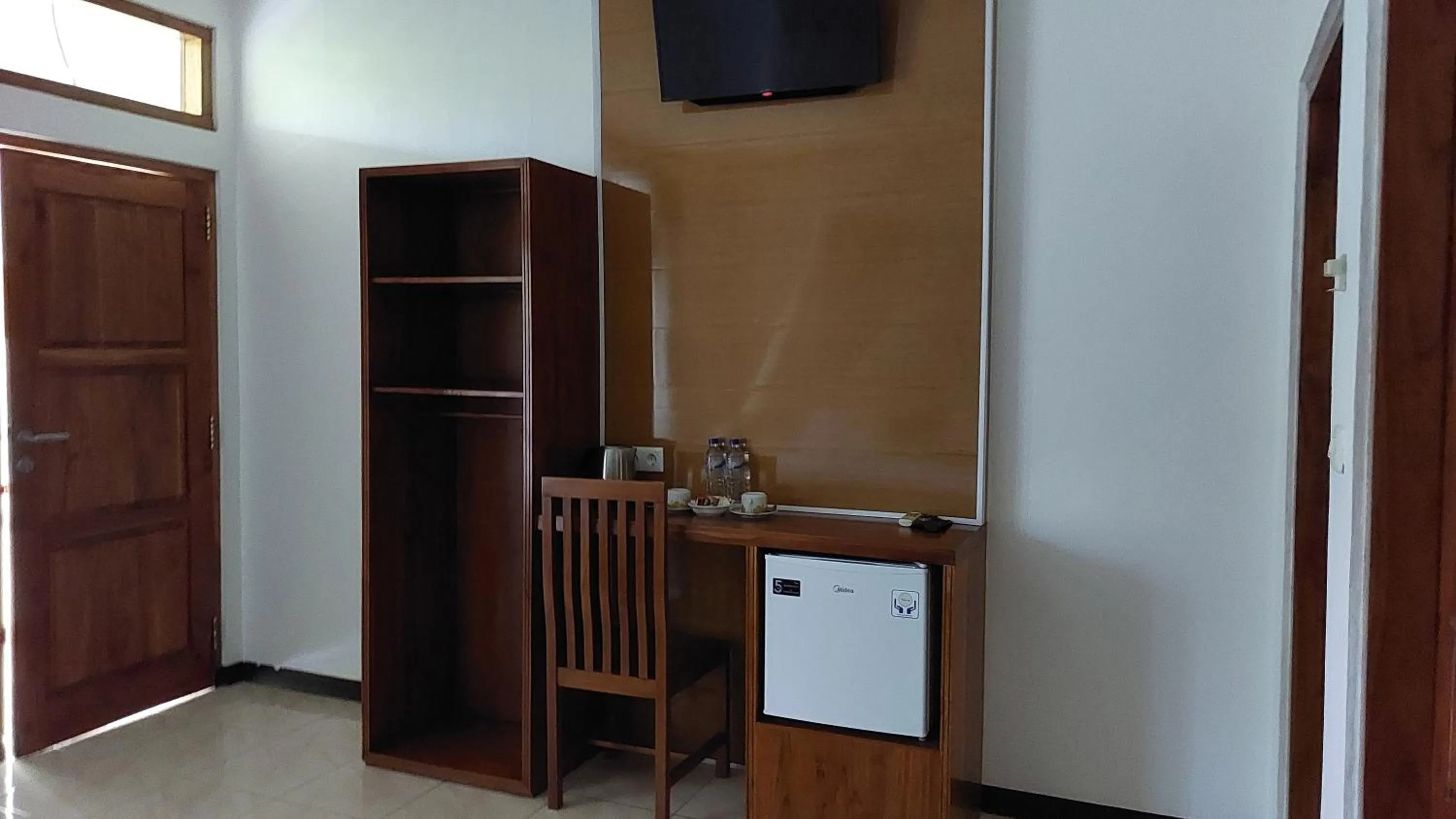 Bedroom in Hôtel La Belle Etoile