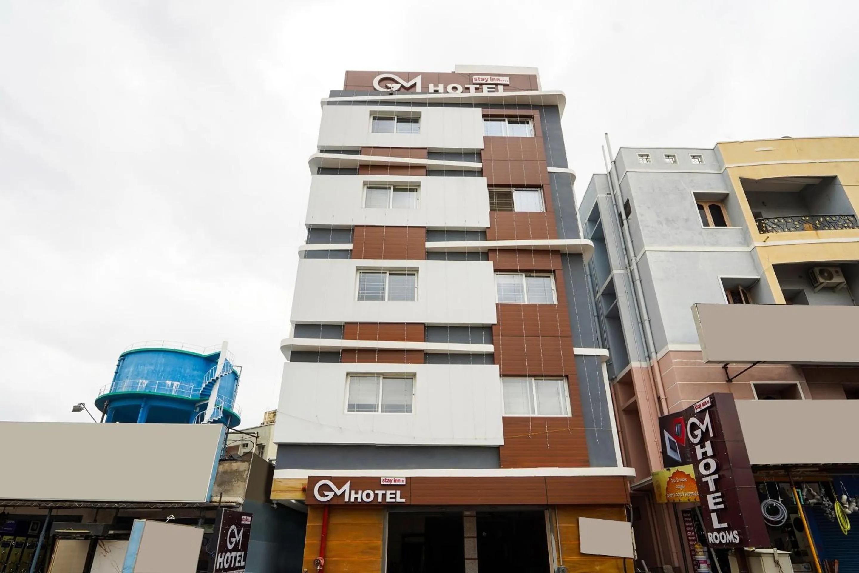 Facade/entrance in GM Hotel