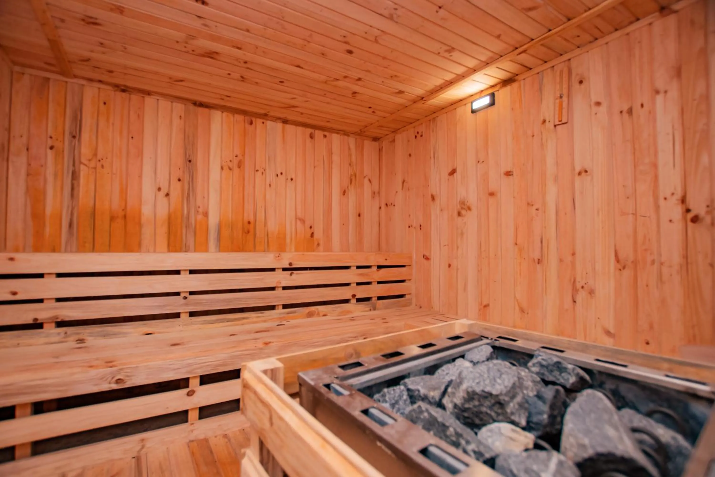 Sauna in Majestic Lake Front Hotel & Suites