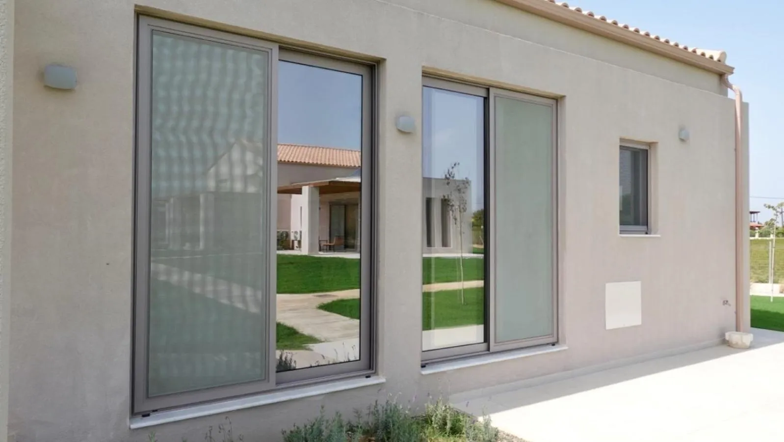 Property building in Pnoe Eco Residences