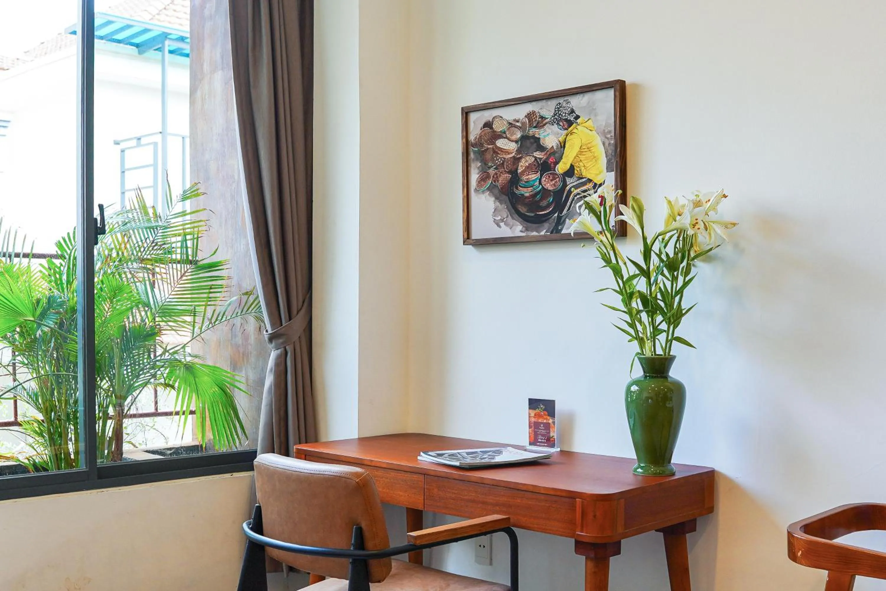 Seating area in Nexus House Cay Diep - Near Independence Palace