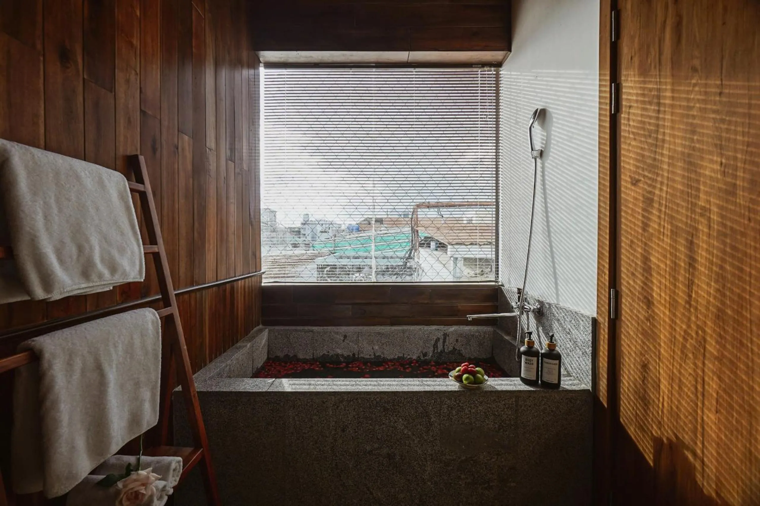 Bed in Nexus House Cay Diep - Near Independence Palace