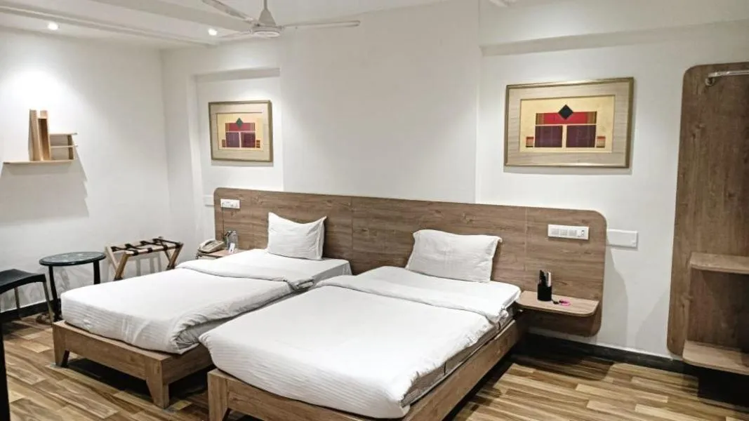 Bed in Sapphero Akshar Inn- Jamnagar