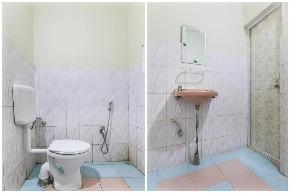 Shower in Hotel President