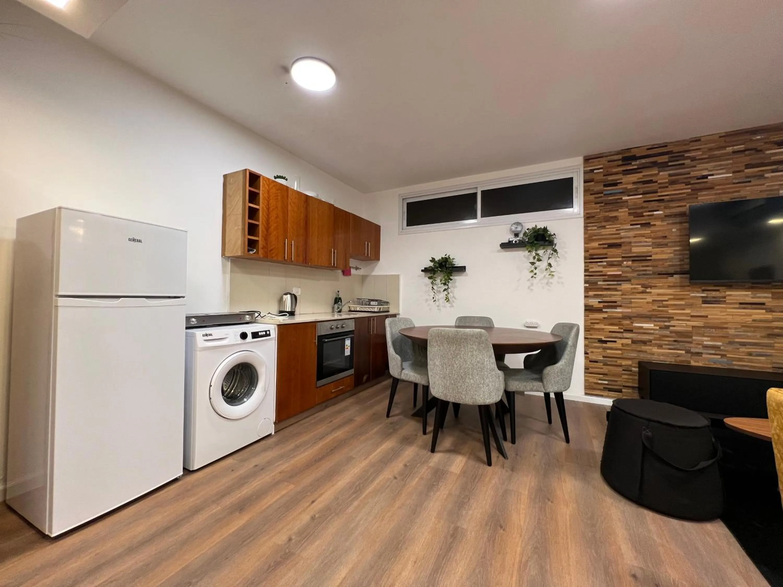 Kitchen/Kitchenette in Beer Garden Hotel