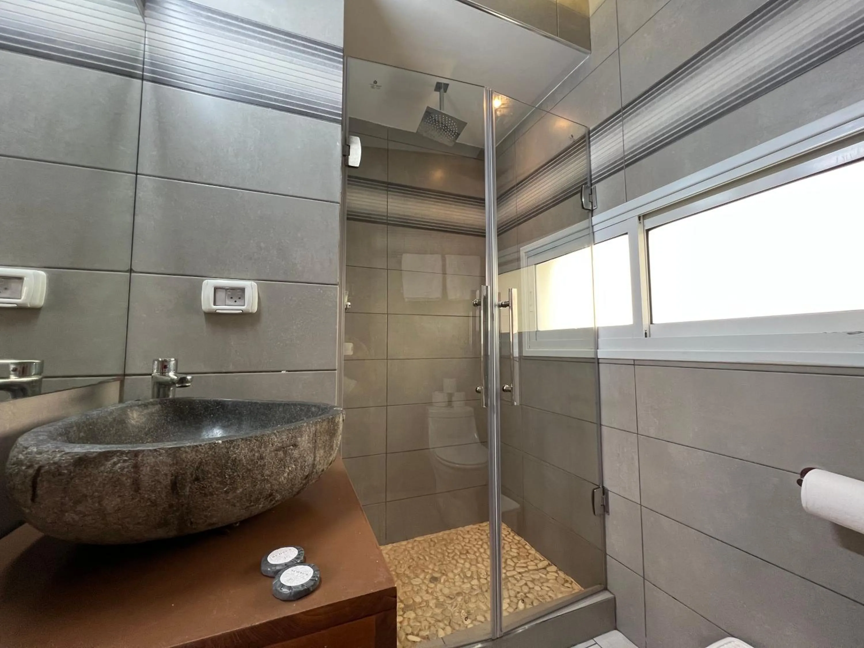 Bathroom in Beer Garden Hotel