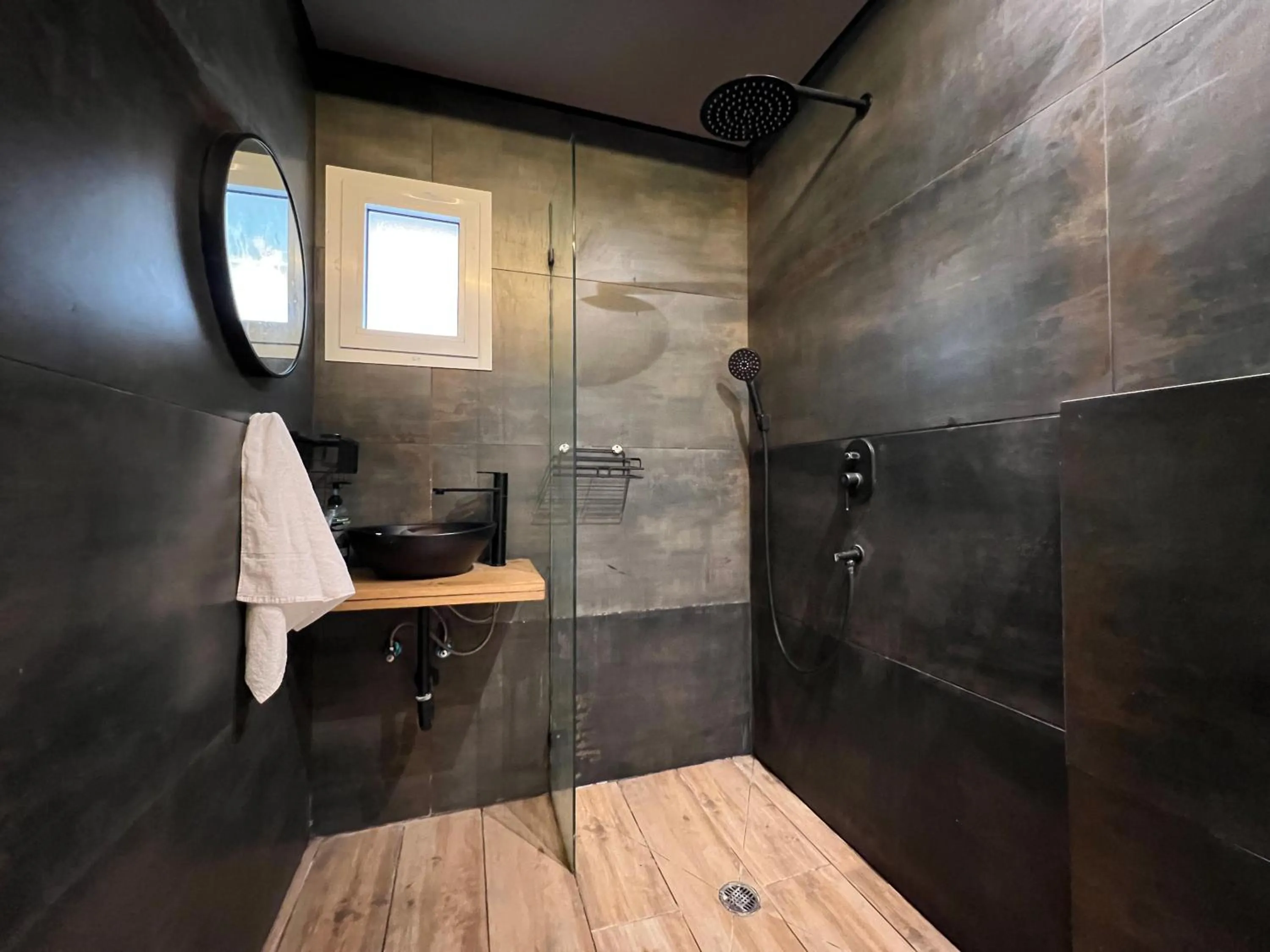 Bathroom in Beer Garden Hotel