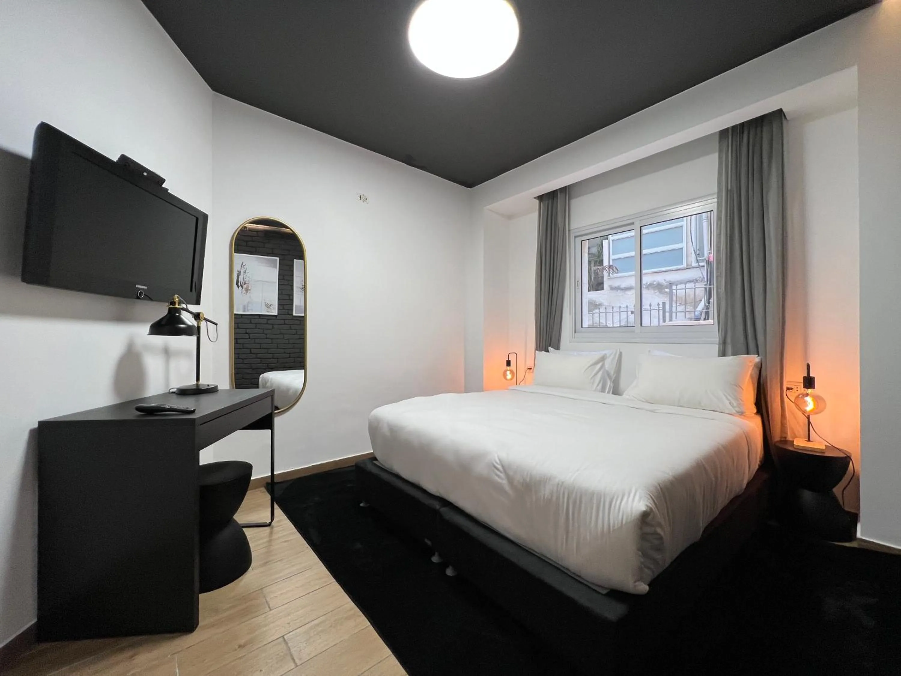 TV/Entertainment Center in Beer Garden Hotel