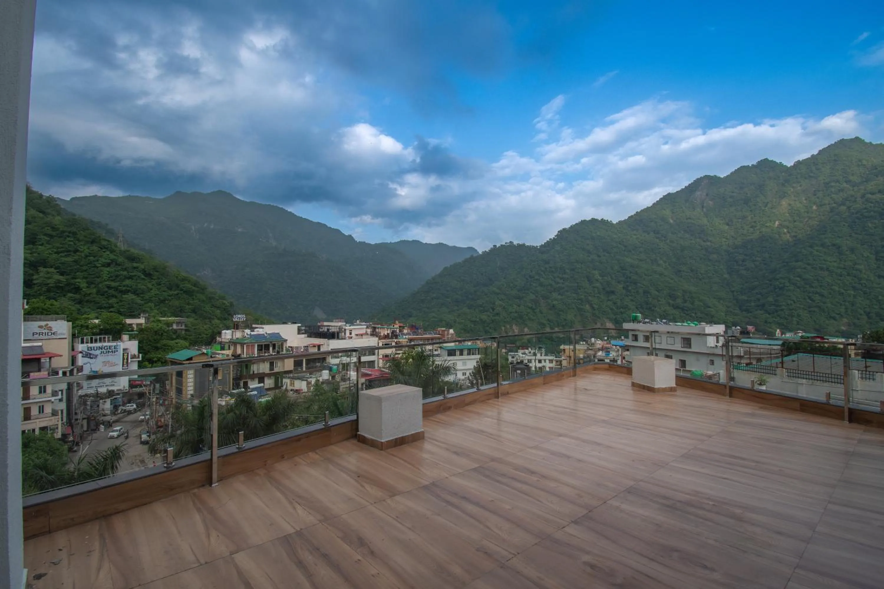 Property building in Hotel JP Hills Rishikesh