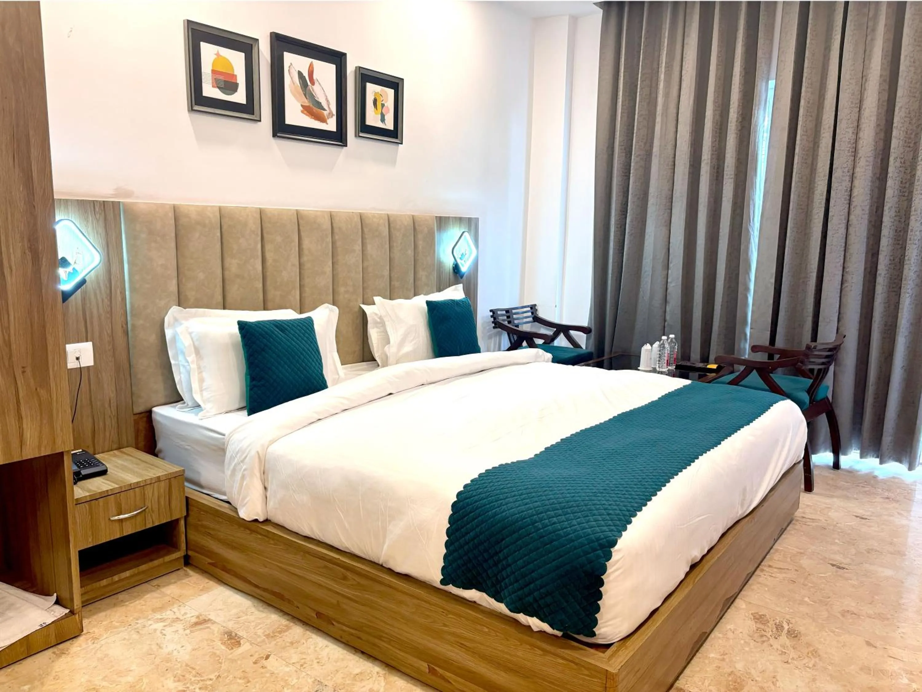 Bedroom, Bed in Hotel JP Hills Rishikesh