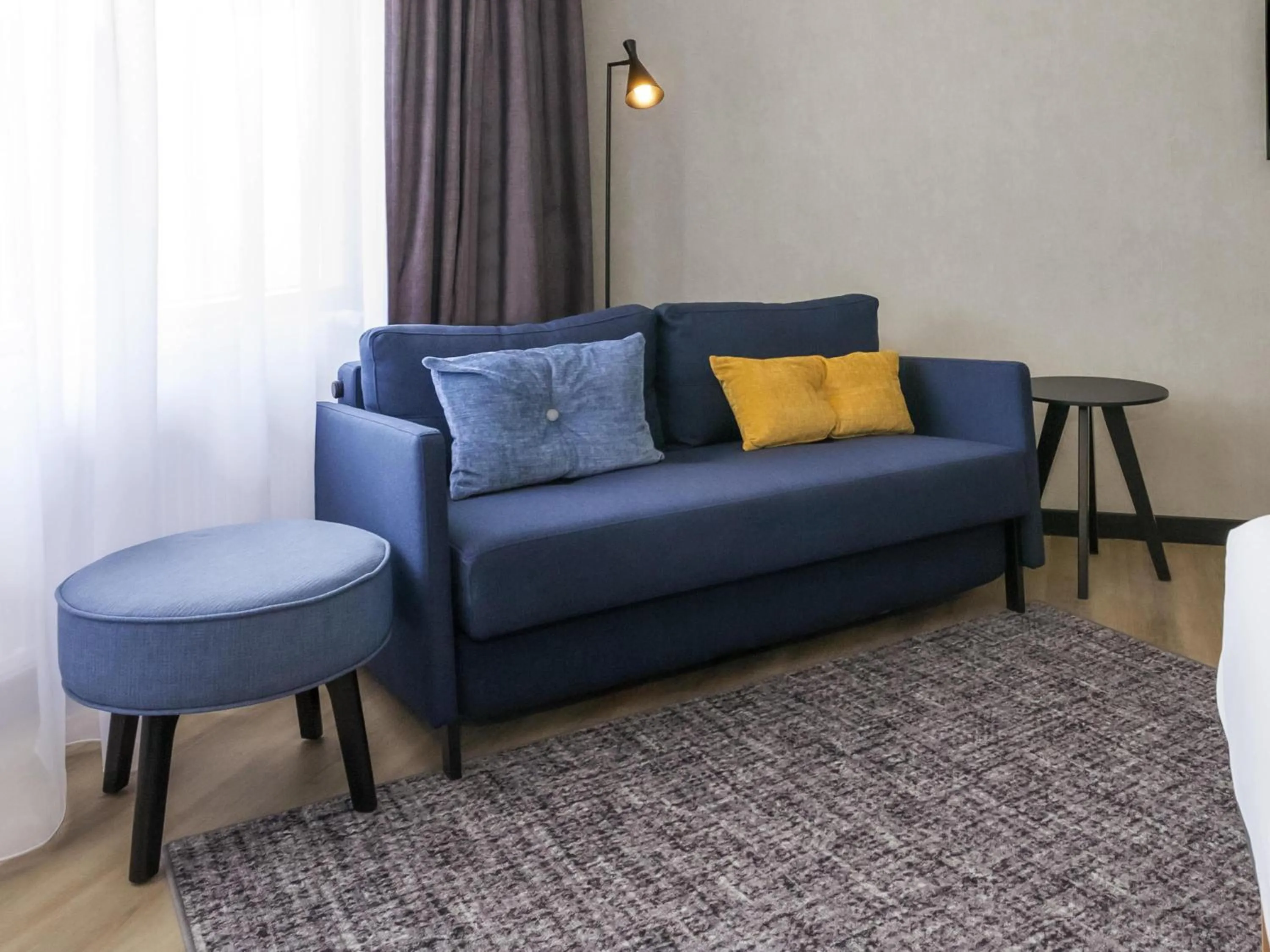 Bedroom in ibis Styles Den Haag Scheveningen