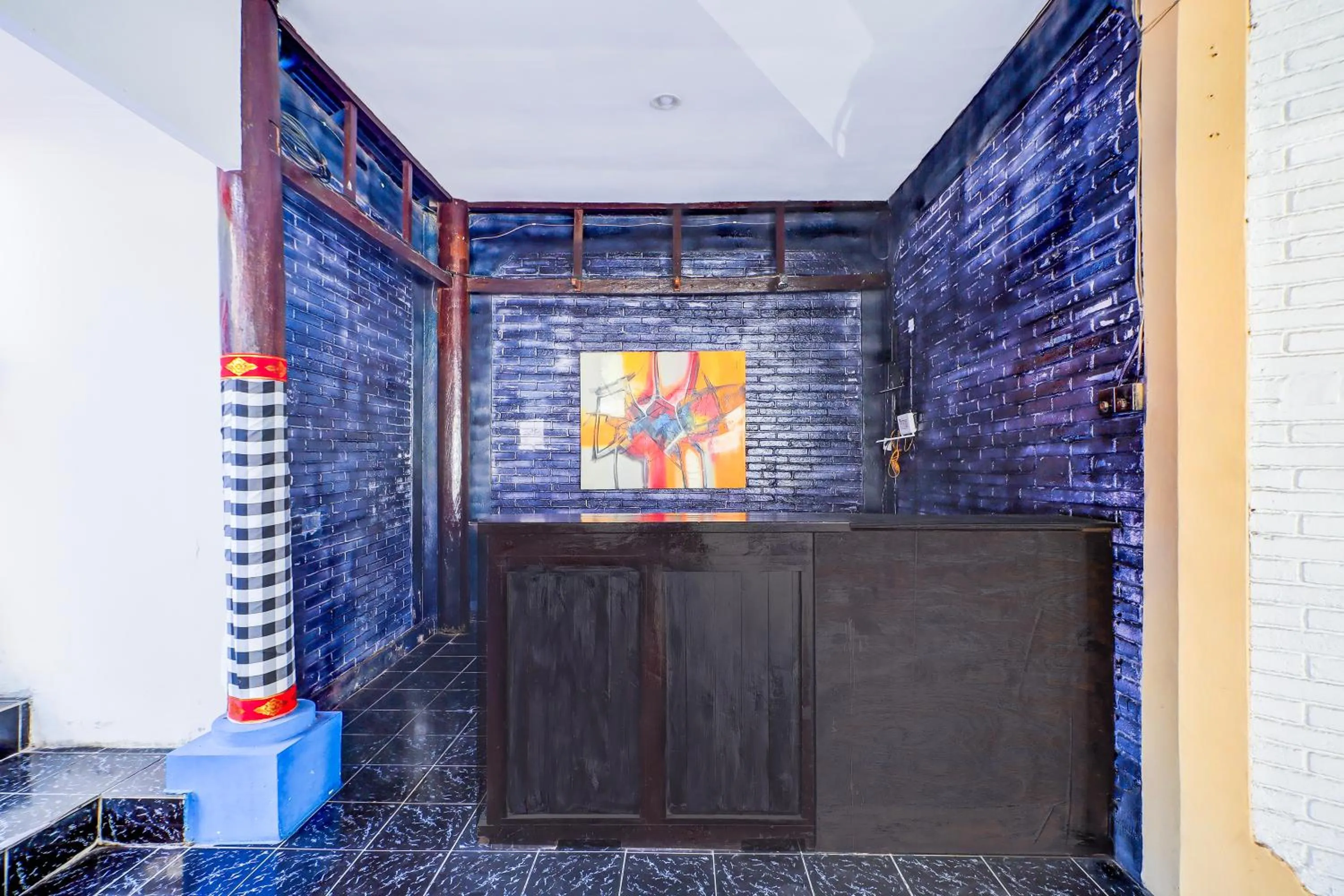 Lobby or reception in Super OYO Capital O 93486 Anna Inn Kuta