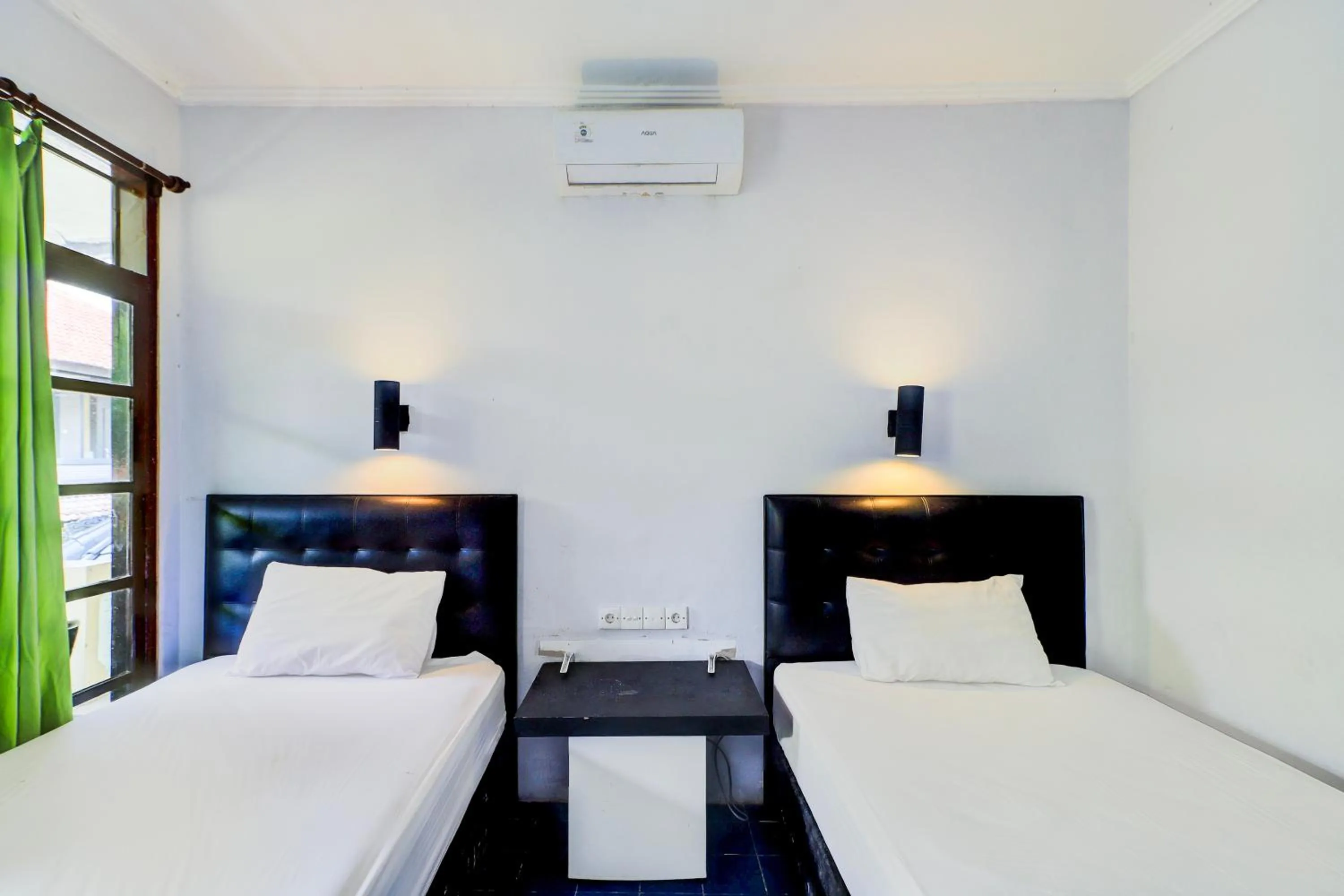 Bedroom, Bed in Super OYO Capital O 93486 Anna Inn Kuta