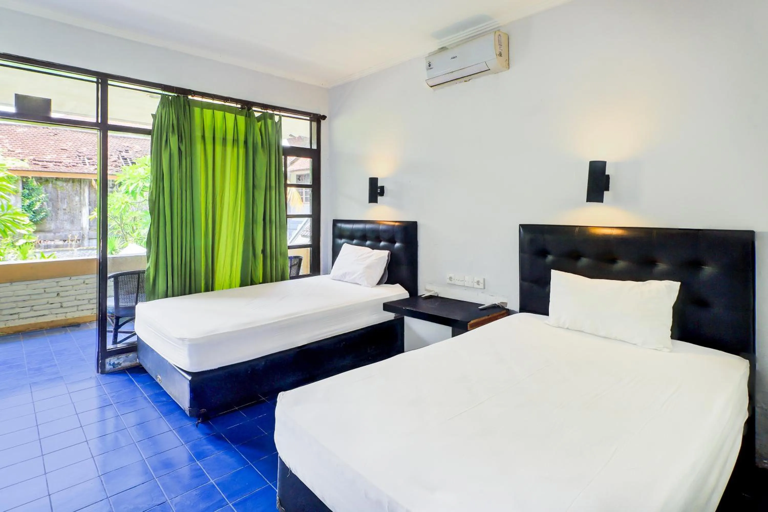 Bedroom, Bed in Super OYO Capital O 93486 Anna Inn Kuta