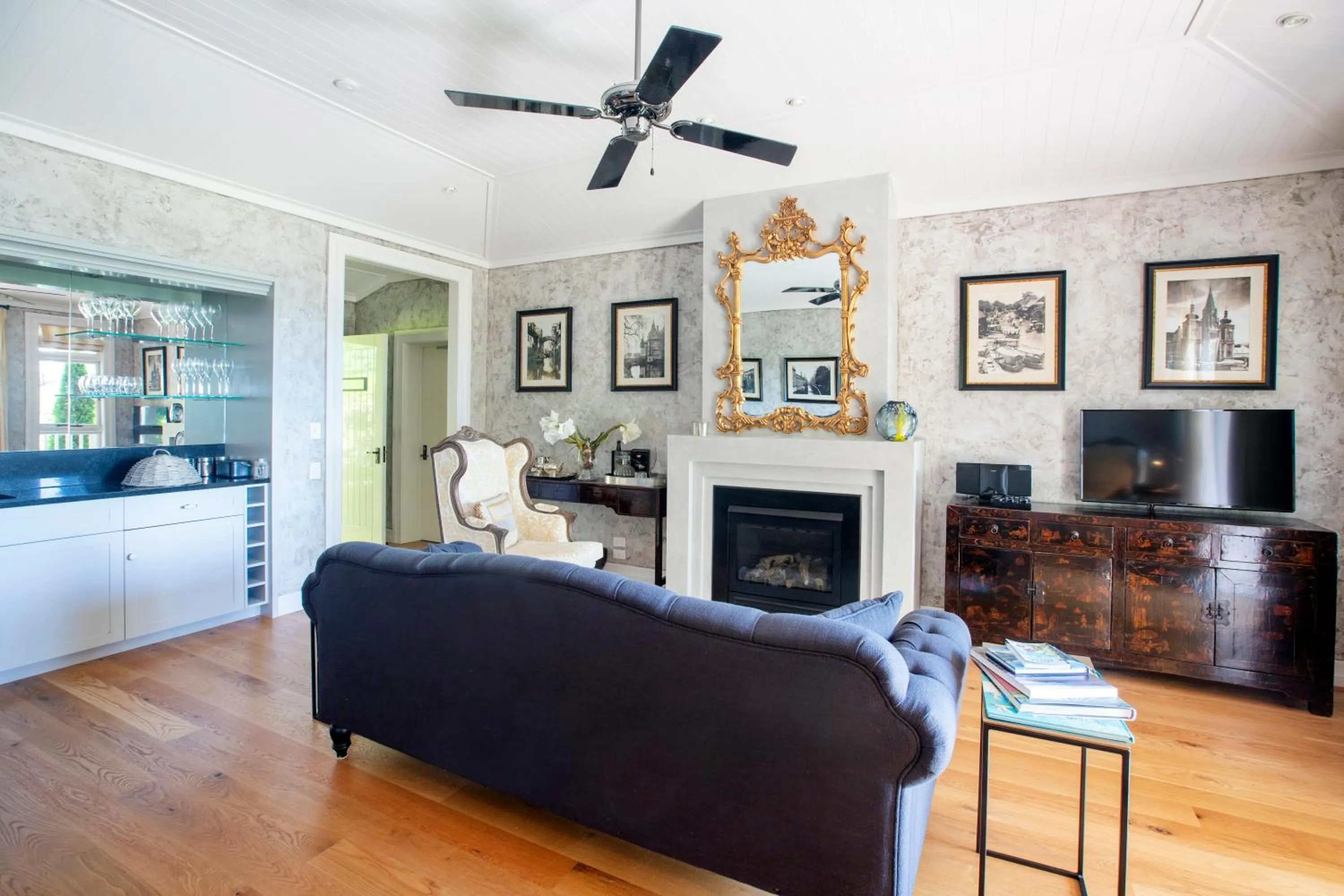 TV and multimedia in Pihopa Retreat