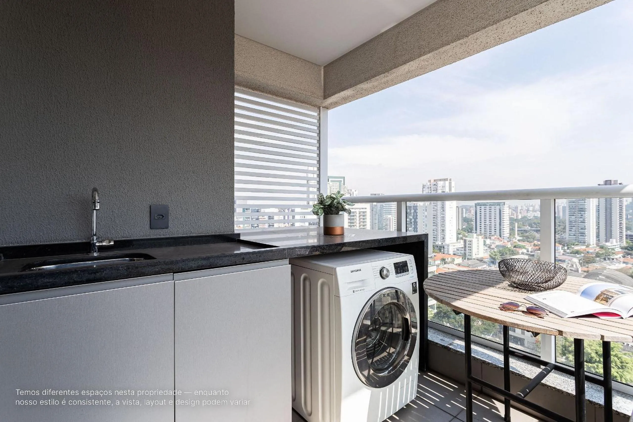 washing machine in Homelike by Viva - Apartamentos completos em Pinheiros a uma quadra da Faria Lima