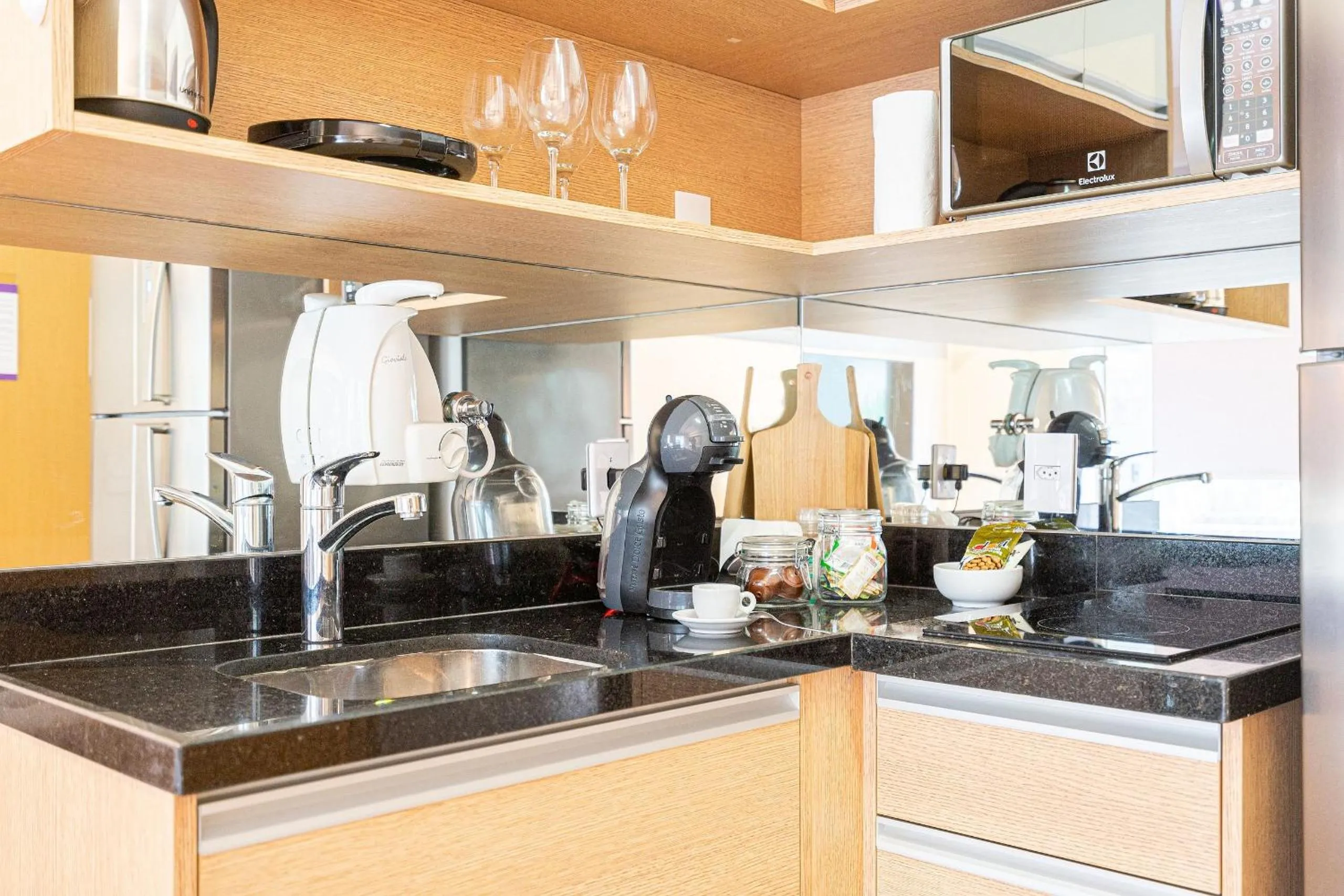 Coffee/tea facilities in Homelike by Viva - Apartamentos completos em Pinheiros a uma quadra da Faria Lima