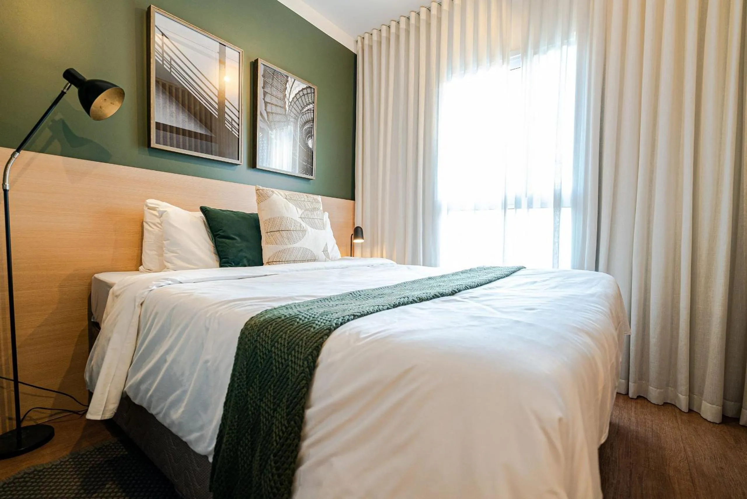 Bed in Homelike by Viva - Apartamentos completos em Pinheiros a uma quadra da Faria Lima