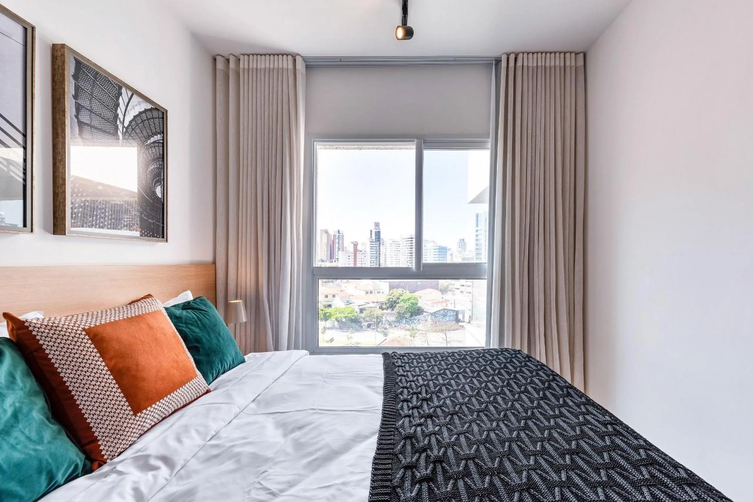 Bed in Homelike by Viva - Apartamentos completos em Pinheiros a uma quadra da Faria Lima