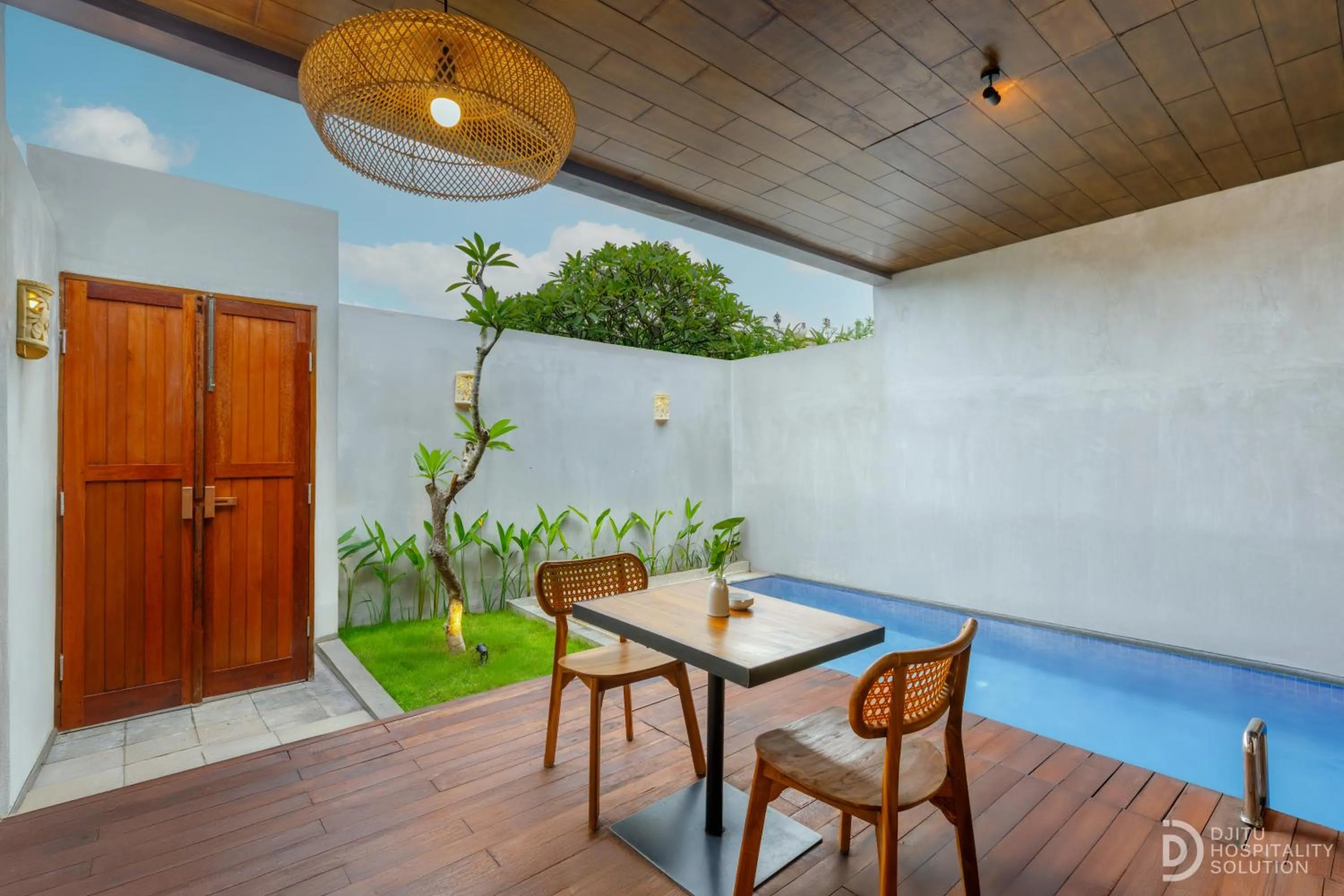 Garden in ME Villa Pererenan