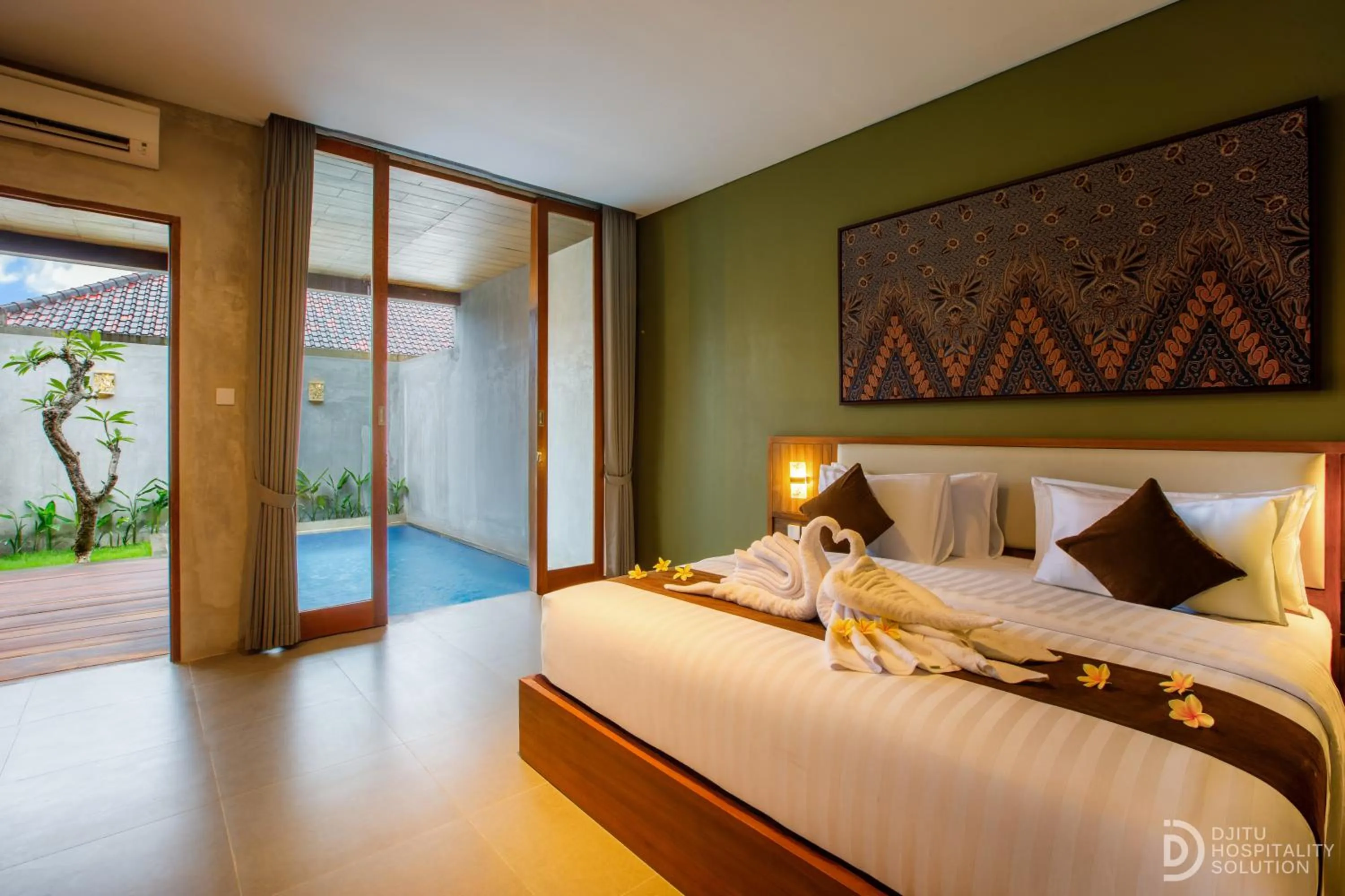 Bed in ME Villa Pererenan