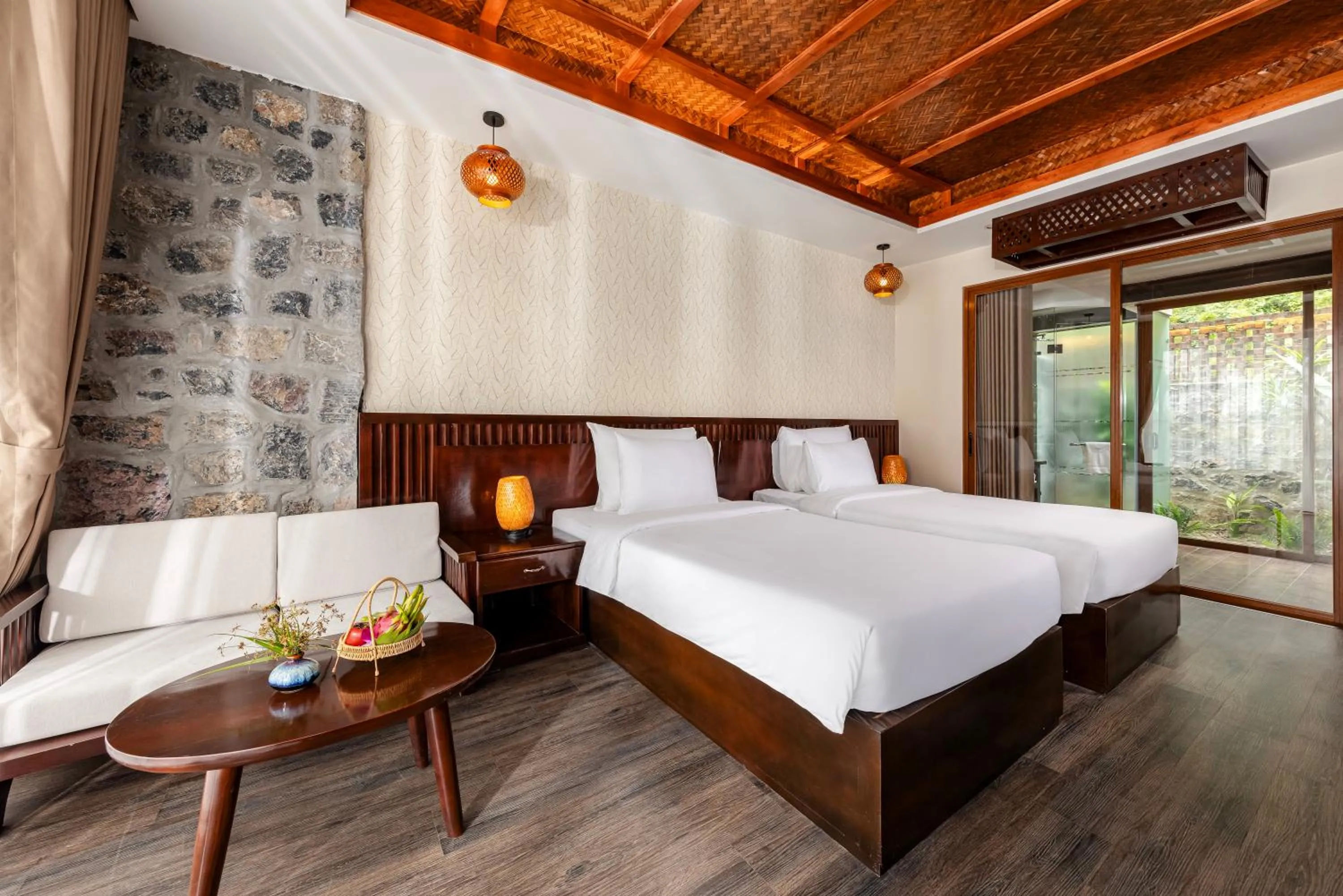 Bed in Athena Premier Resort Ninh Bình