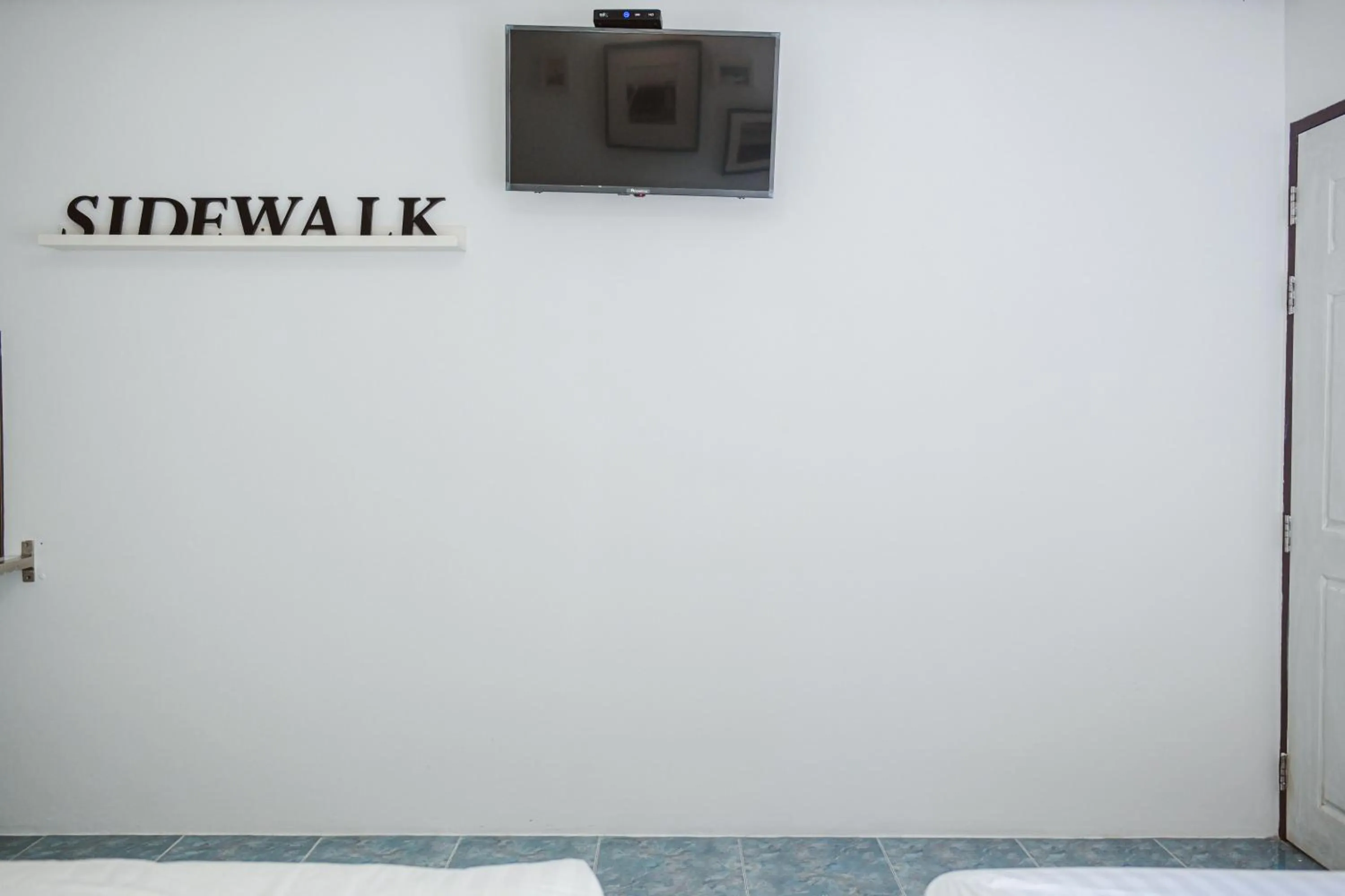 Sidewalk Boutique Hotel